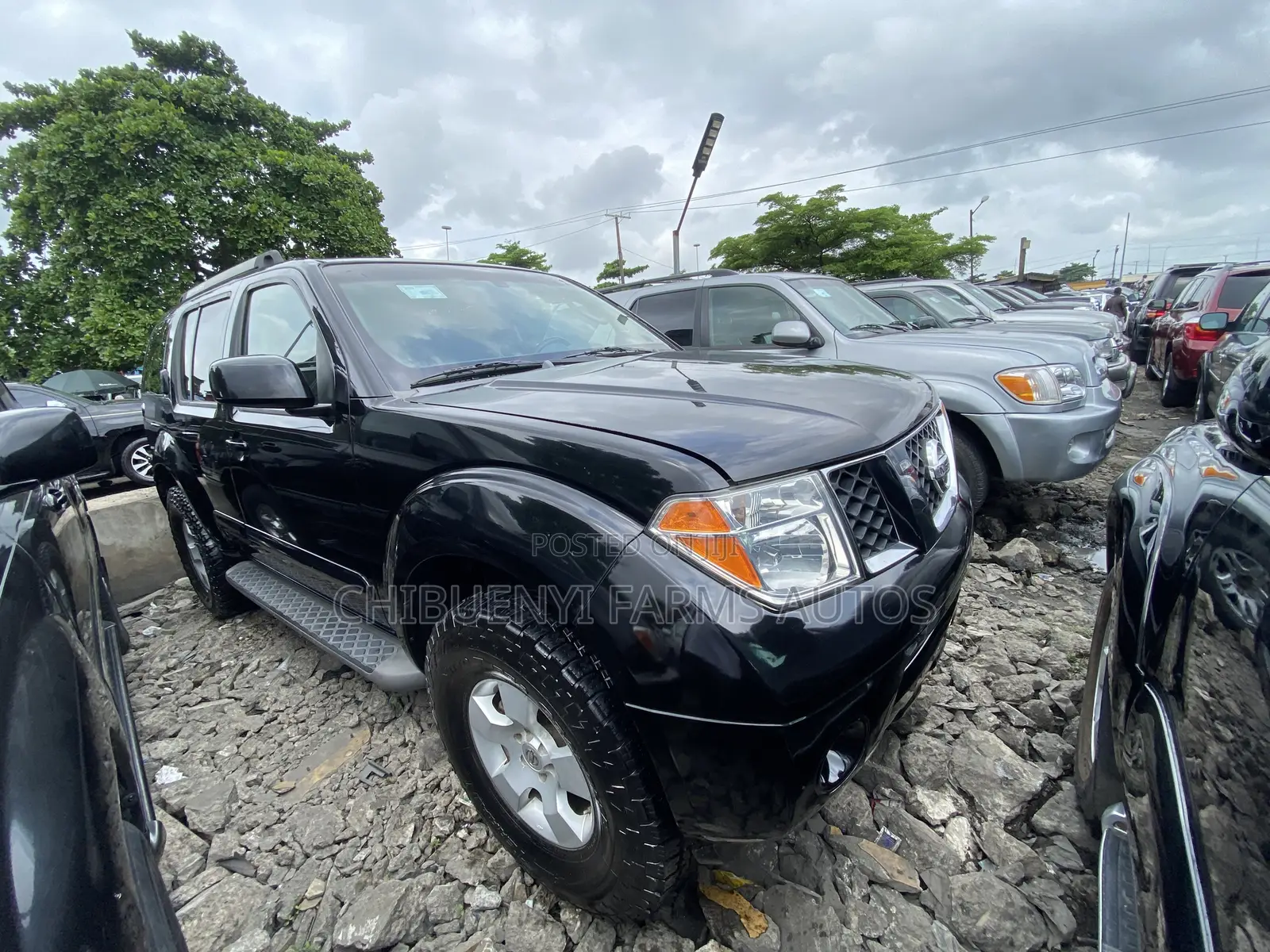 Nissan Pathfinder SE 4x4 2010 Black