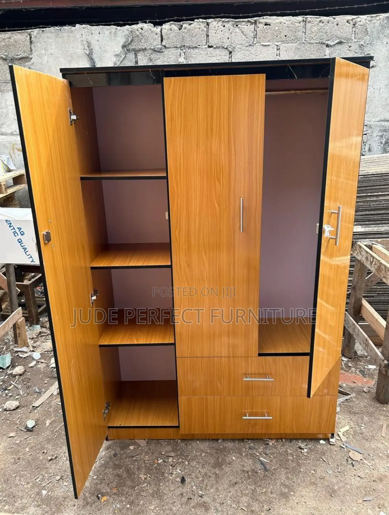 High Quality Family Specious Wardrobe