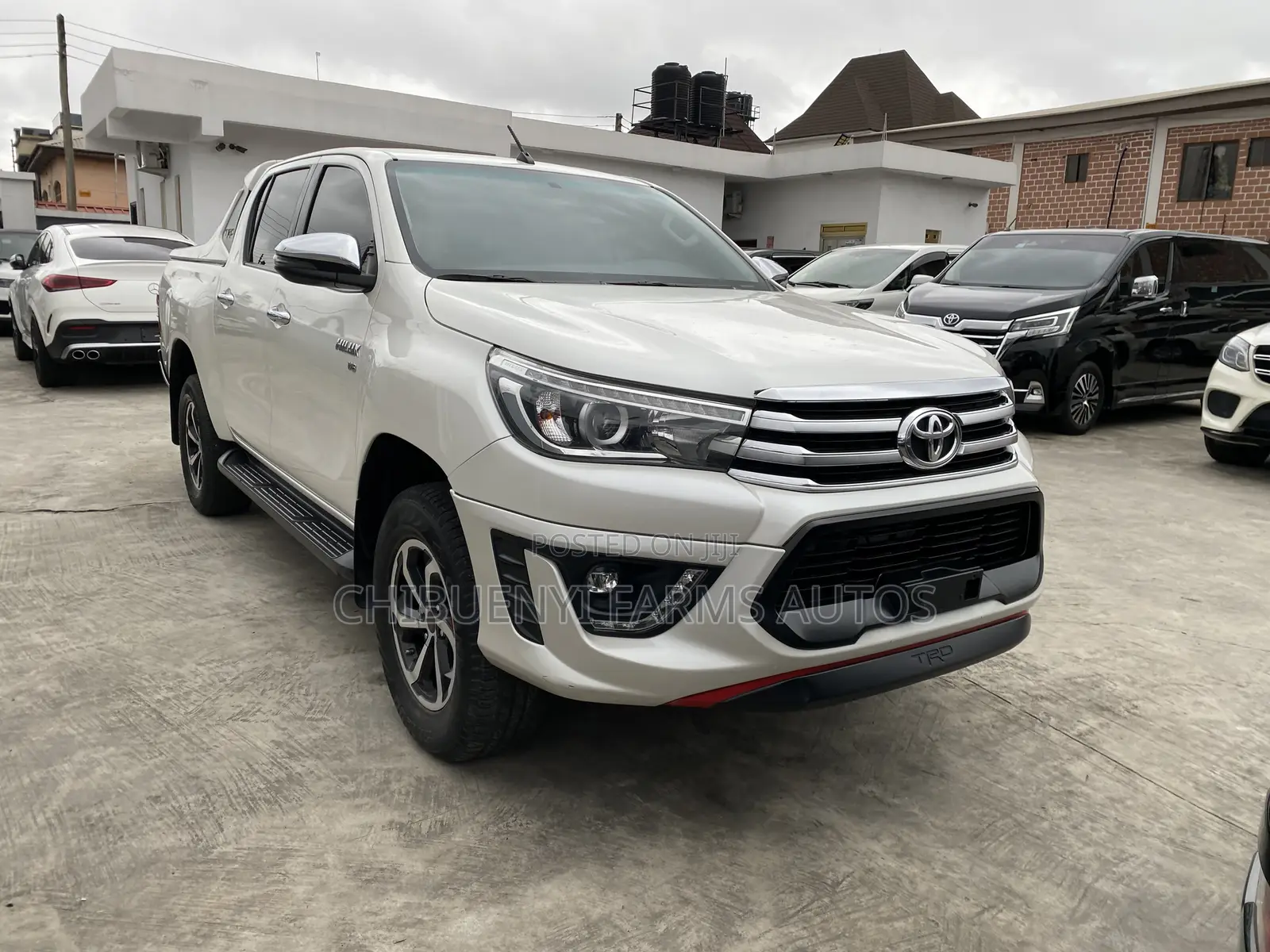 Toyota Hilux 2018 White