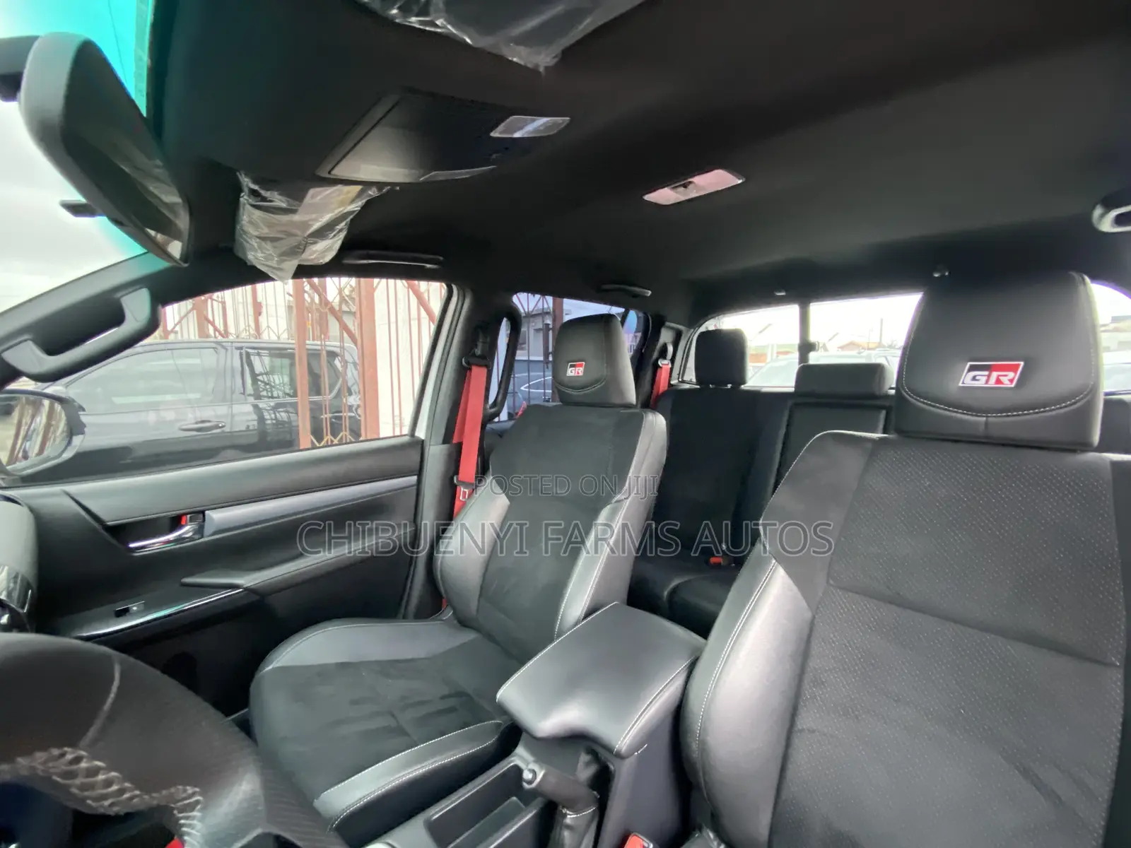 New Toyota Hilux 2025 White