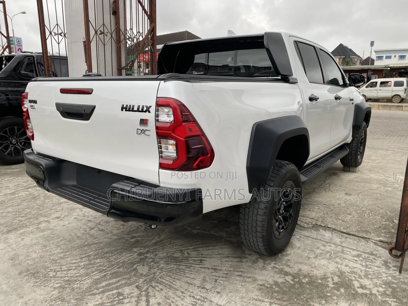 New Toyota Hilux 2025 White