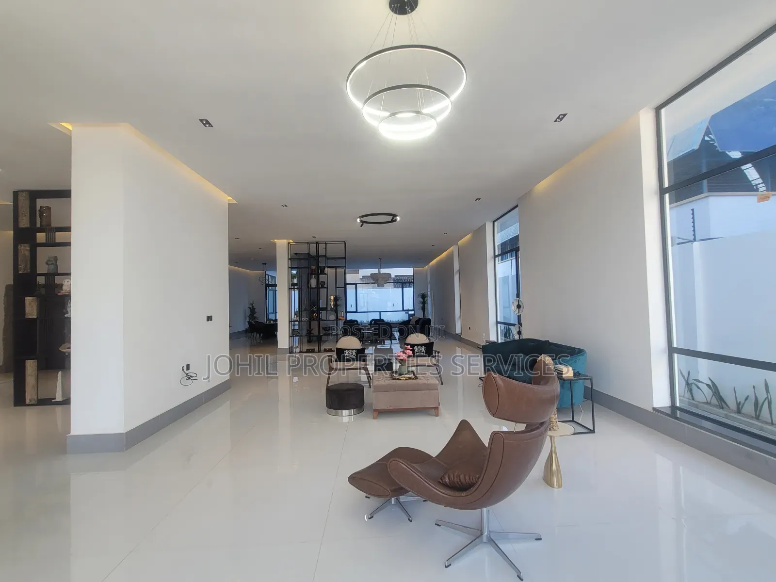 8bdrm Mansion in Asokoro for sale
