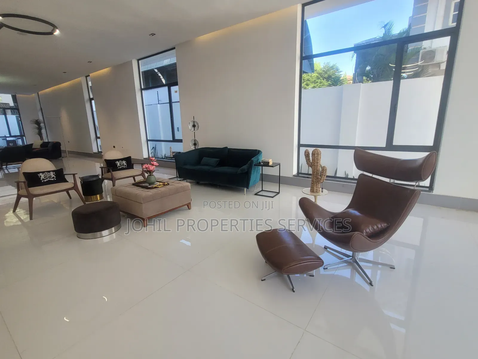 8bdrm Mansion in Asokoro for sale