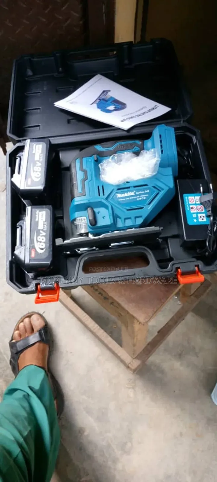 Makita Cordless Pendulum Jigsaw, 118v Double Batteries