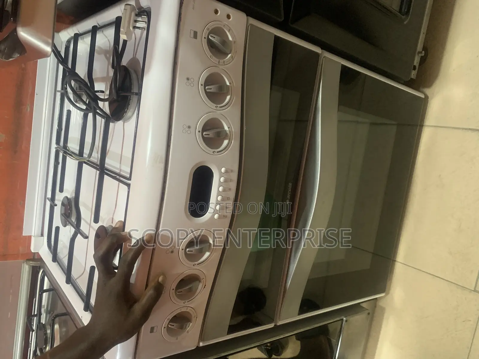 Electric and Gas Oven