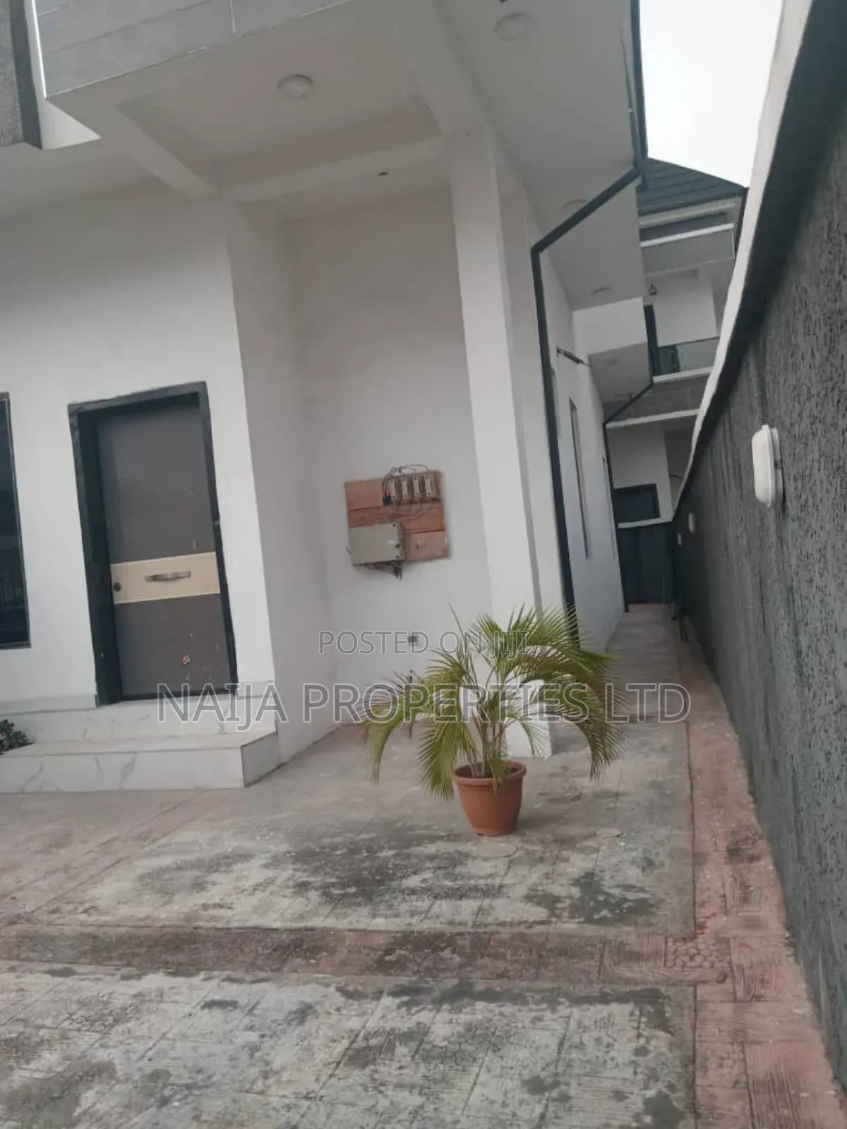 4bdrm Duplex in Bera Estate, Lekki for sale