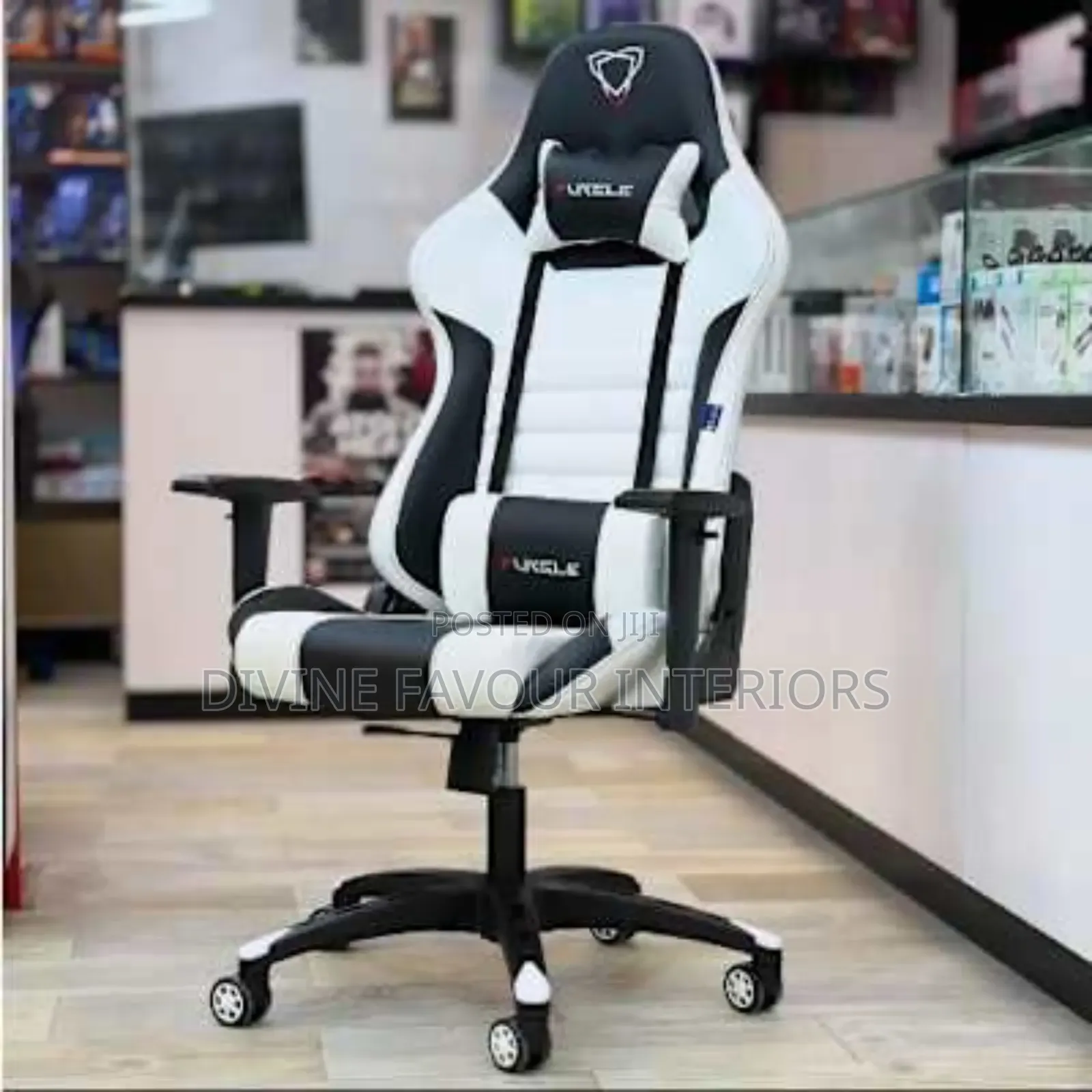 Executive Furgle Gaming Chair With Footrest -White/Black