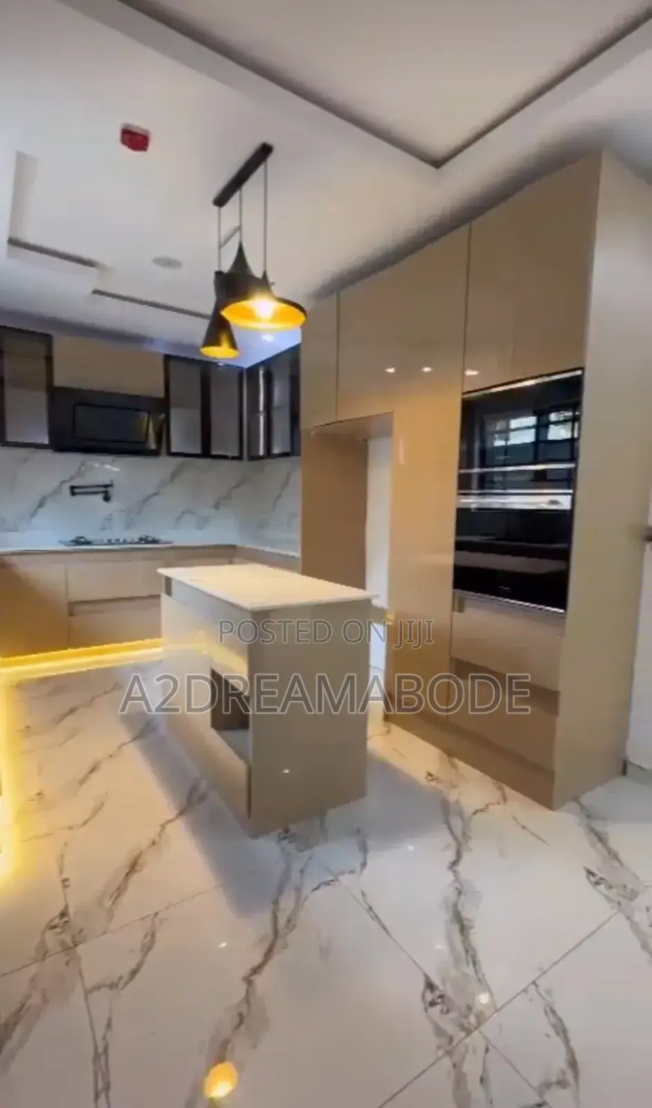 5bdrm Duplex in Omole Phase 2, Ikeja for sale