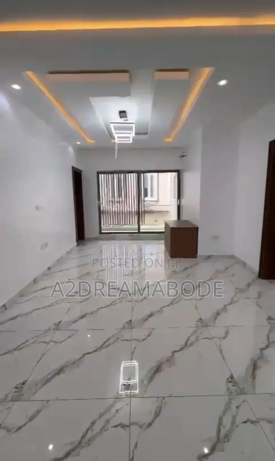 5bdrm Duplex in Omole Phase 2, Ikeja for sale