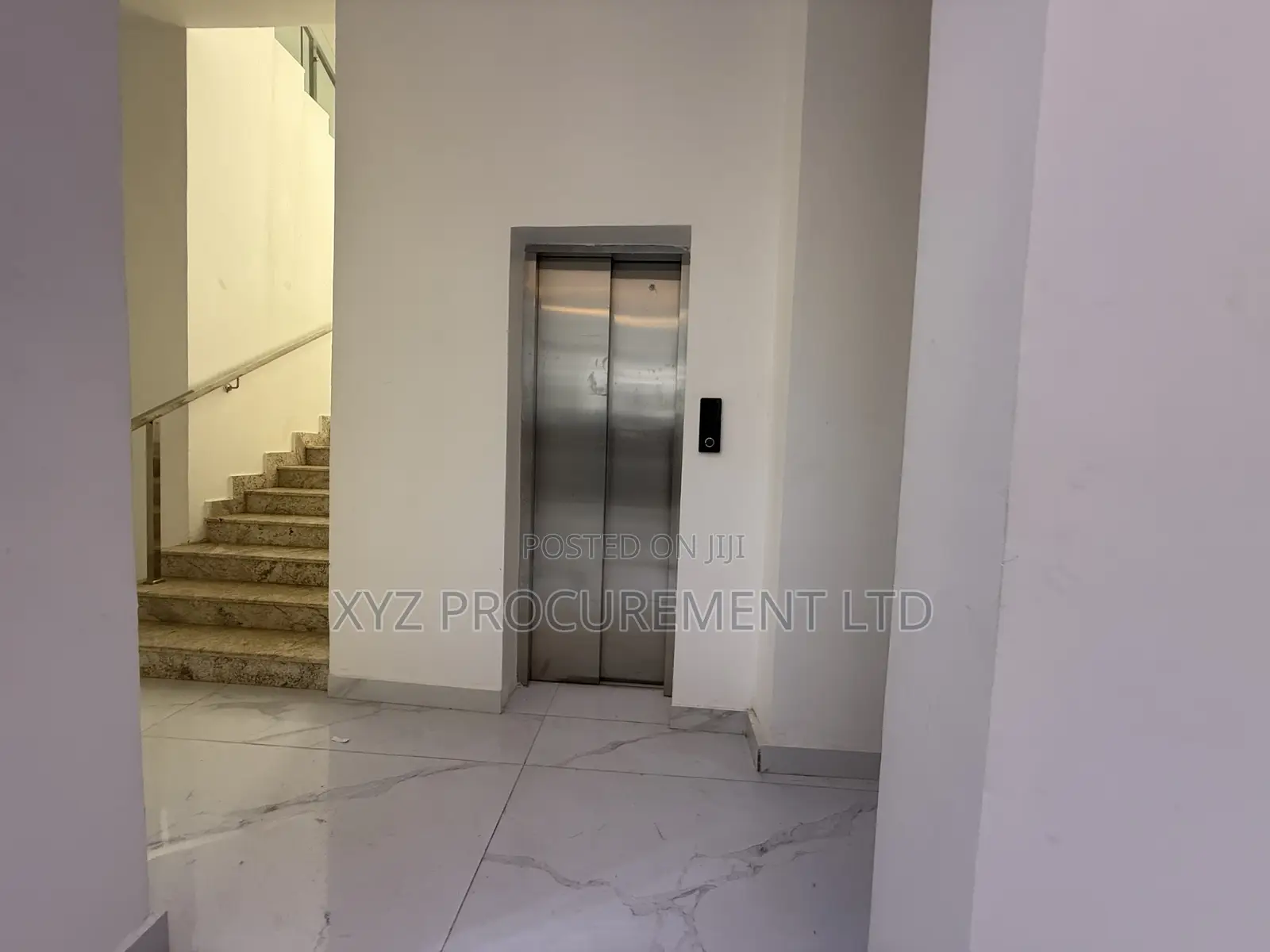 8bdrm Duplex in Asokoro for sale