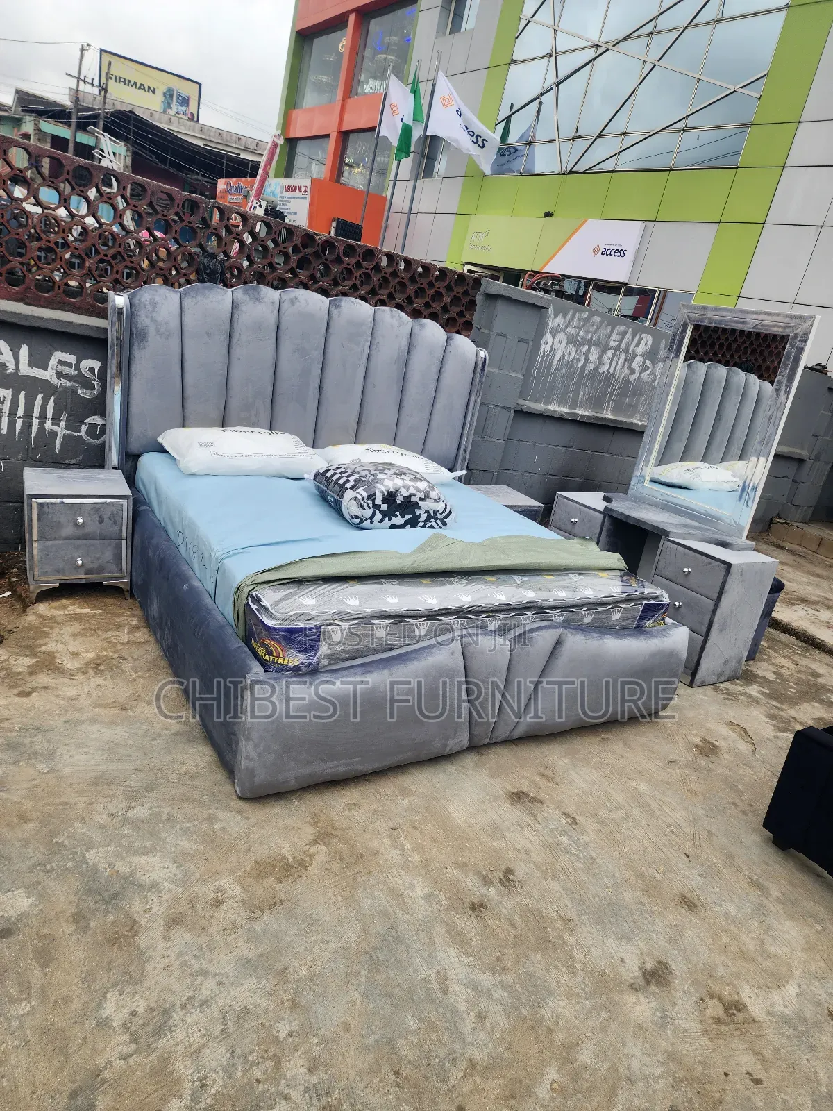 Executive Brand New 6by6 Padded Bed.