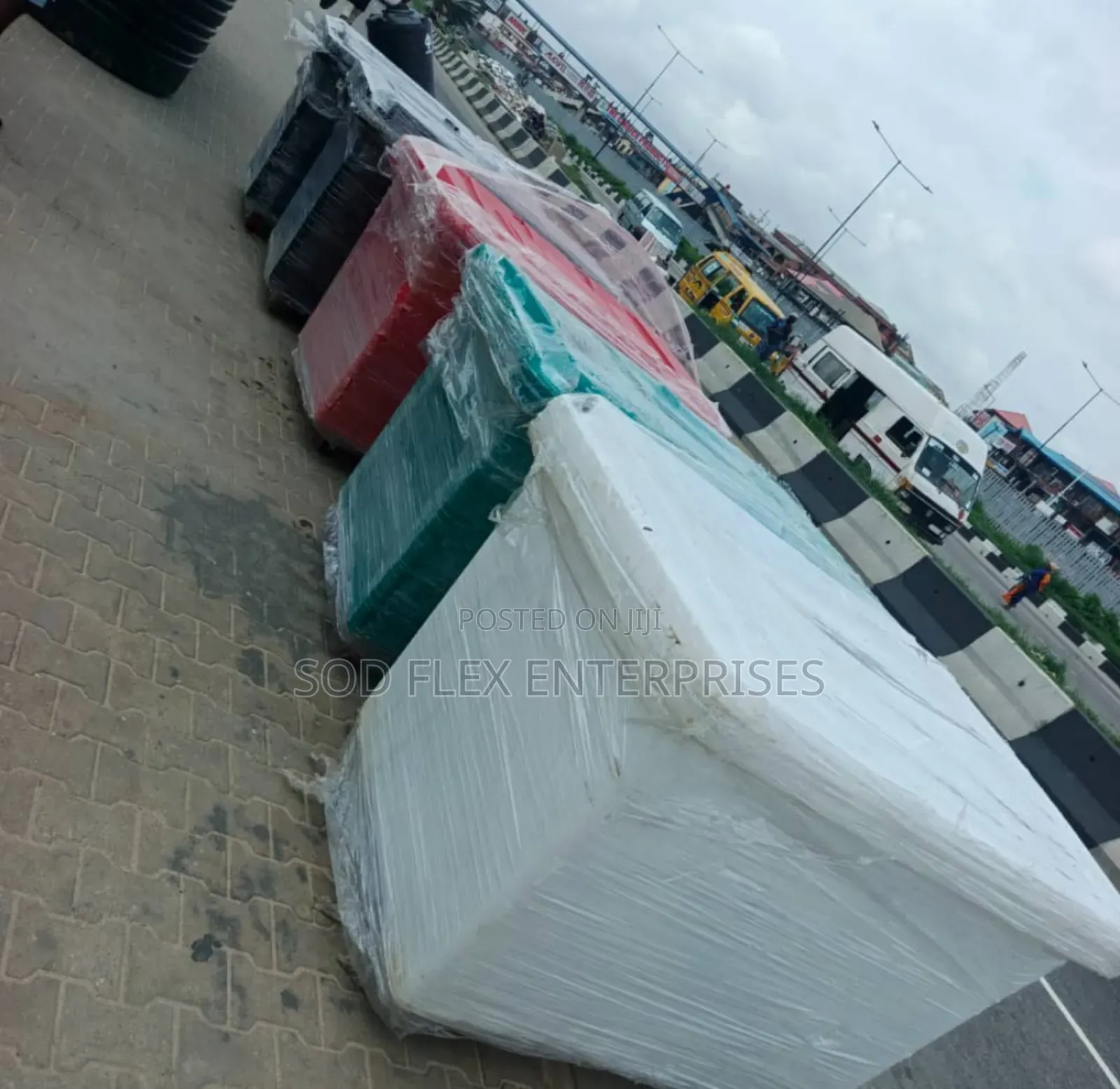 1,100 Liters Geepee 100% Pure Rubber Available in Colors