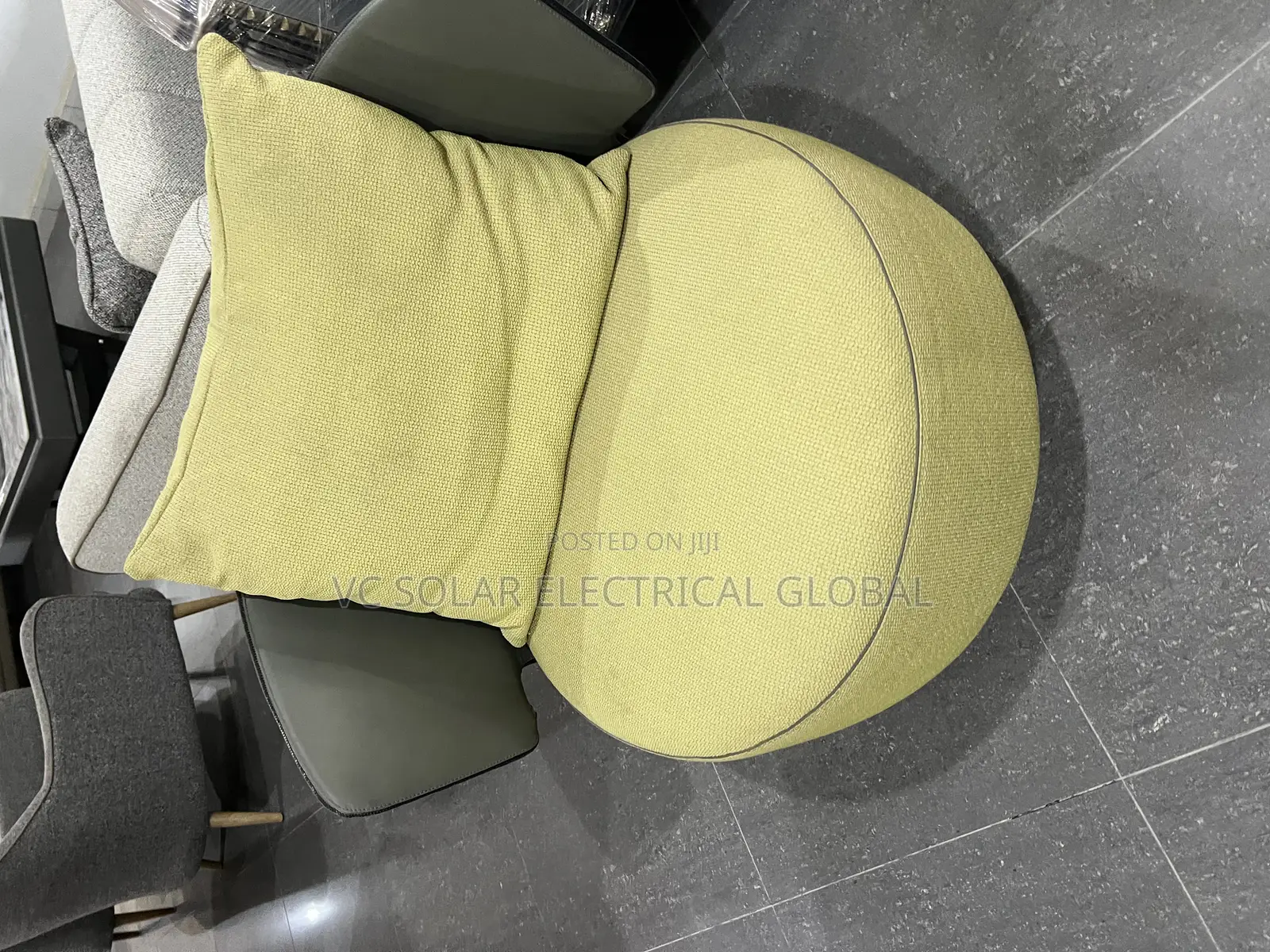 Perfect Blended Lounge Chair