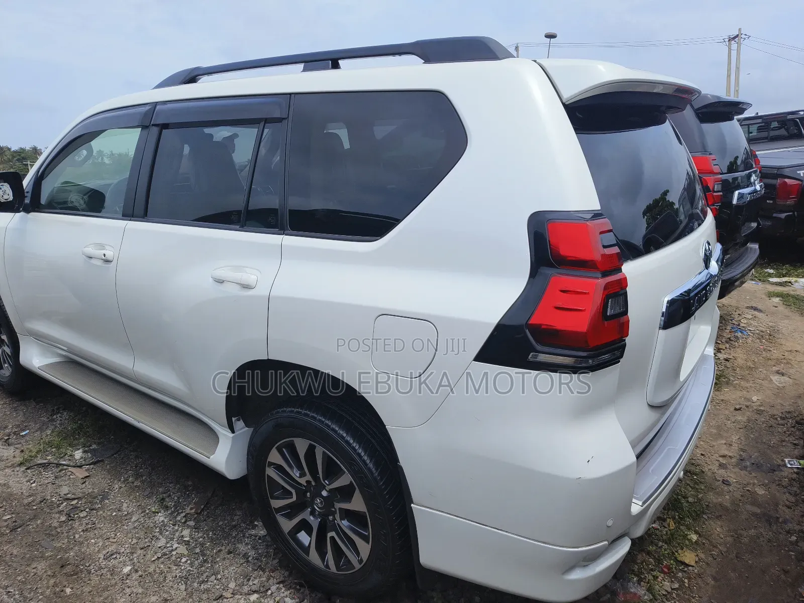 Toyota Land Cruiser Prado 4.0 2023 White