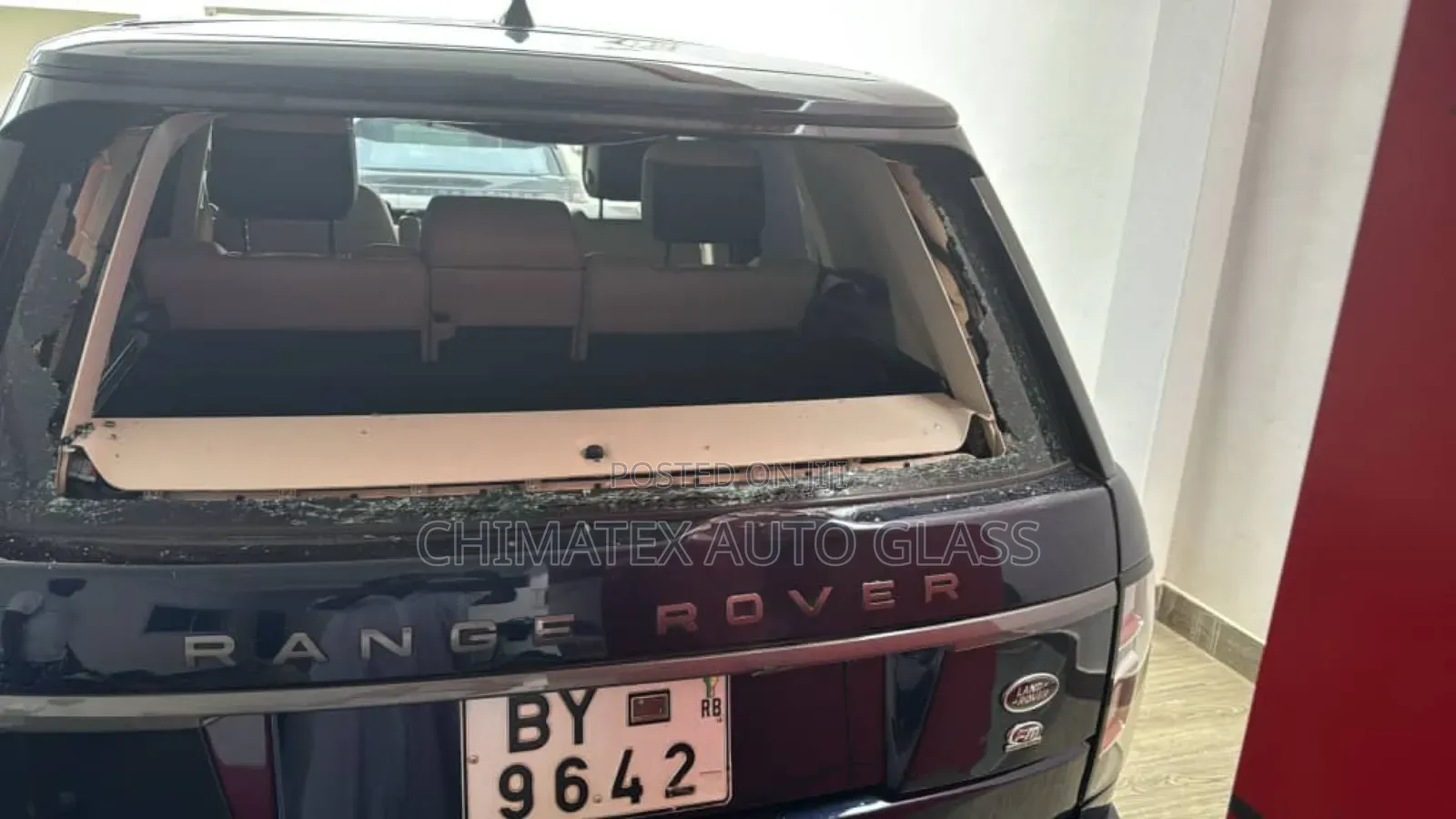 Range Rover Voque 2018 Back Glass We Deliver