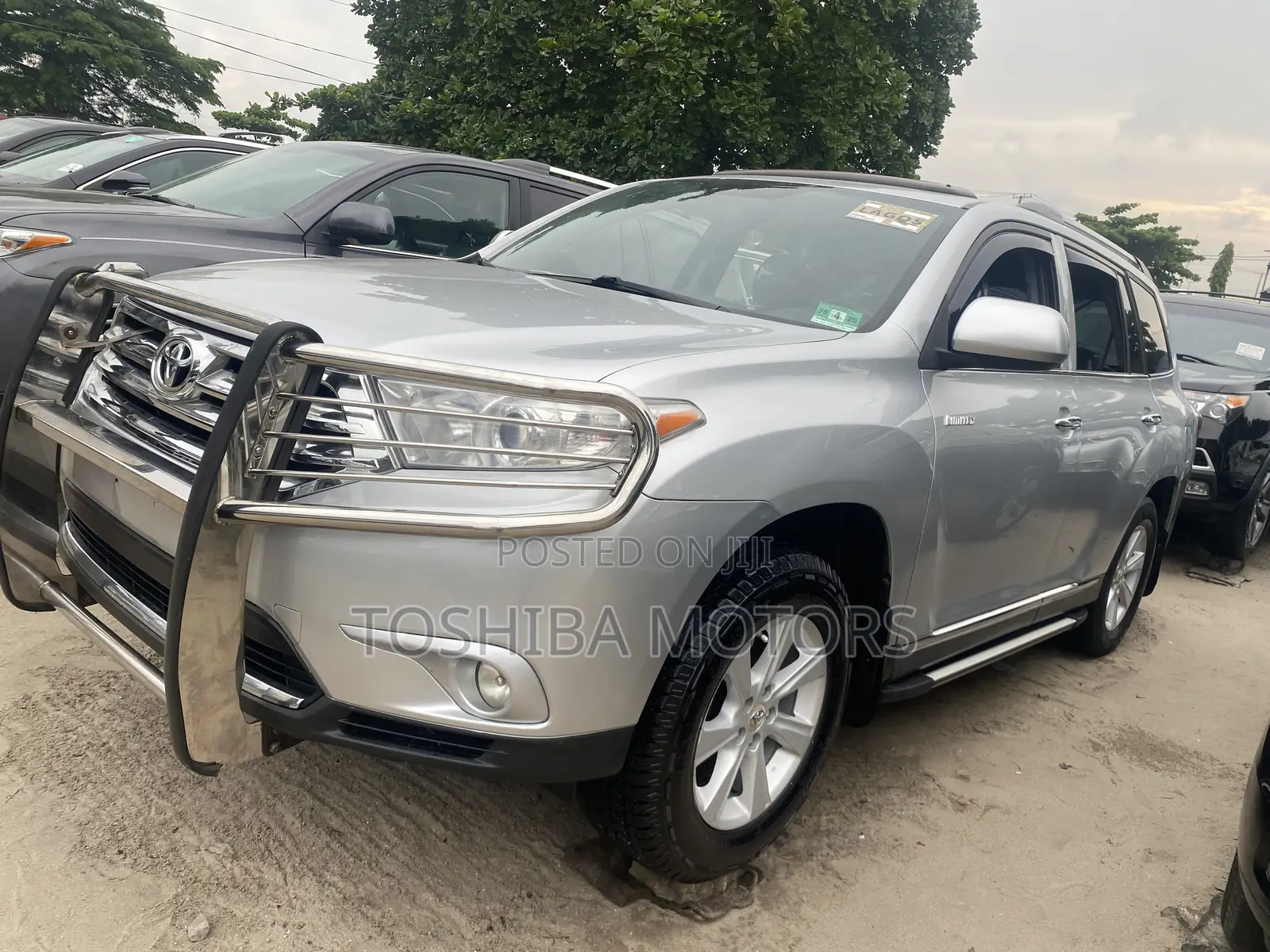 Toyota Highlander SE 3.5L 4WD 2013 Silver