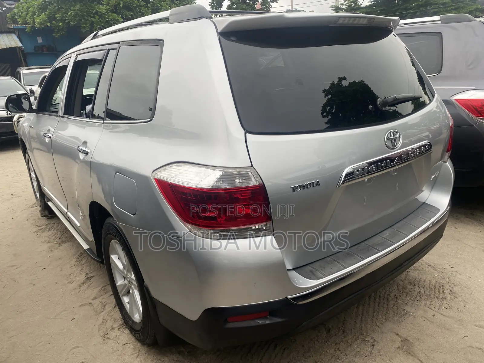 Toyota Highlander SE 3.5L 4WD 2013 Silver