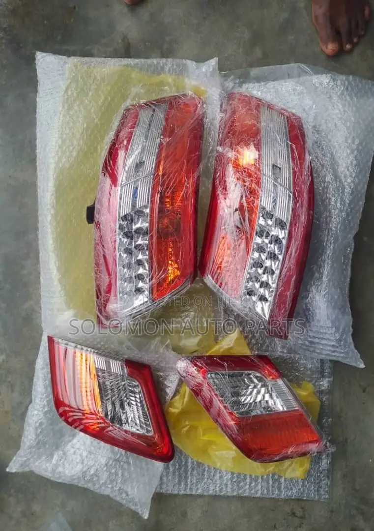 Backlight or Rearlight Toyota Camry 2010 2011 Complete Back