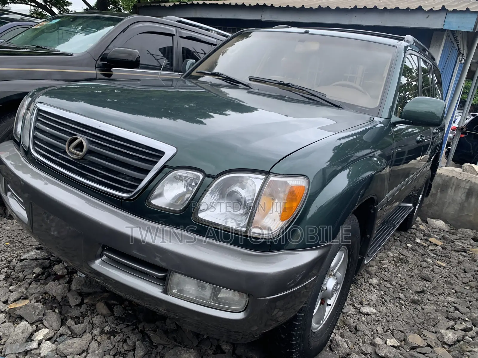 Lexus LX 470 AWD 2005 Green