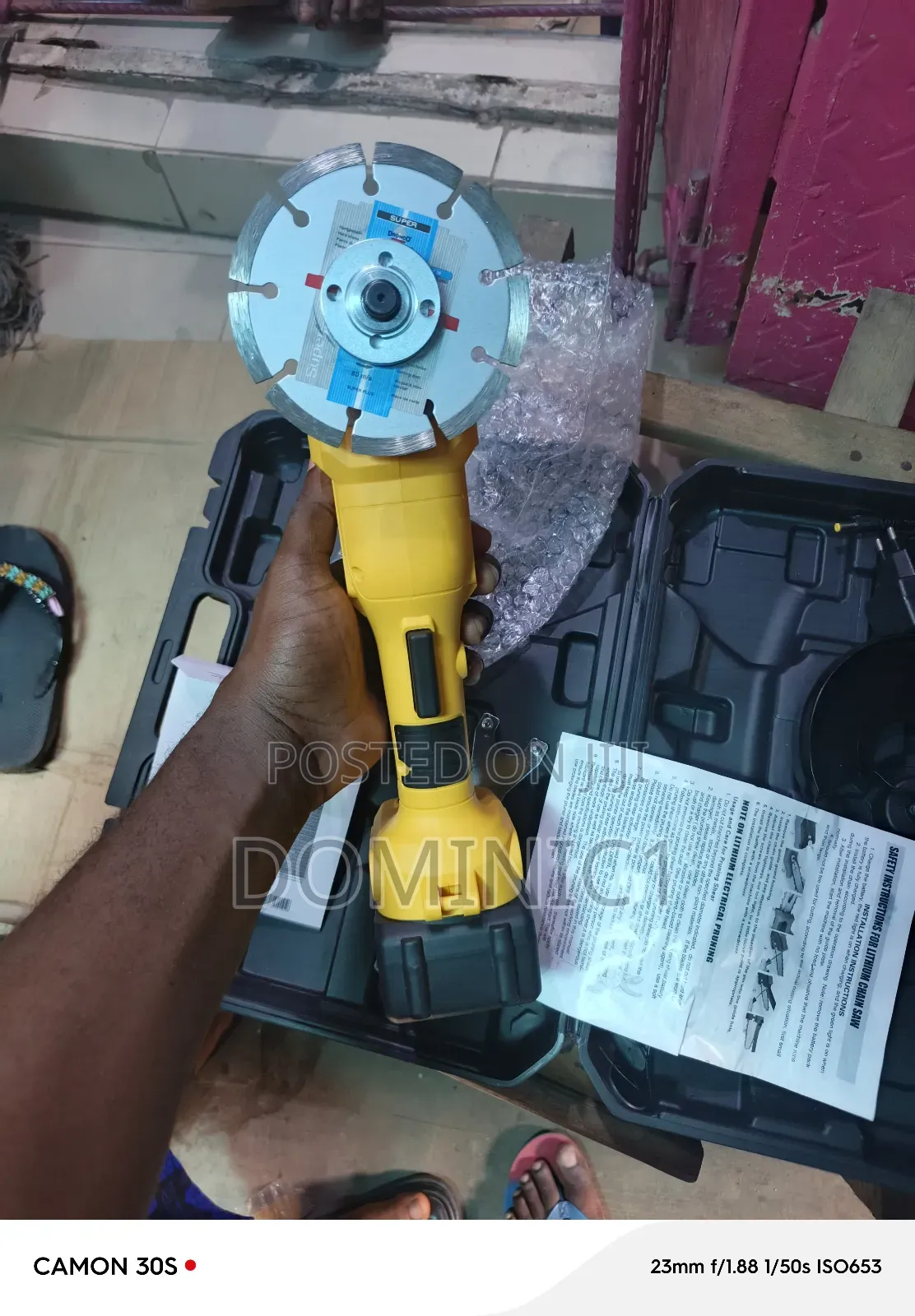 Dewalt Cordless Cutting Machine 4 @/