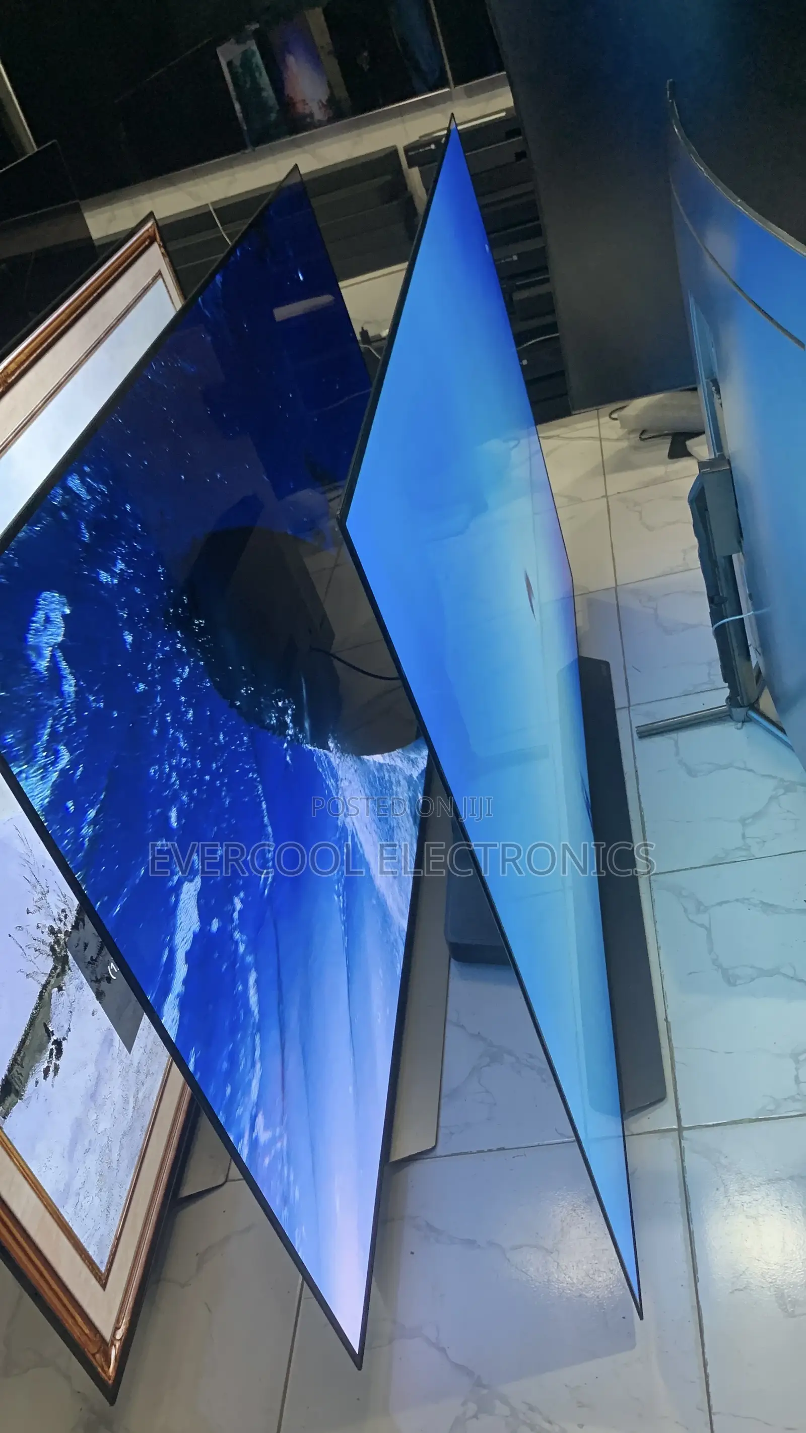 Blade Slim 65’ Lg Oled Evo Cx Smart Tv Without Burn-In