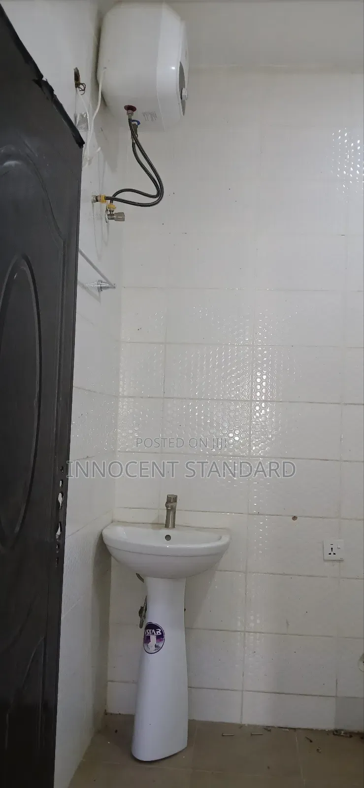 2bdrm Apartment in Arab Road, Kubwa for rent