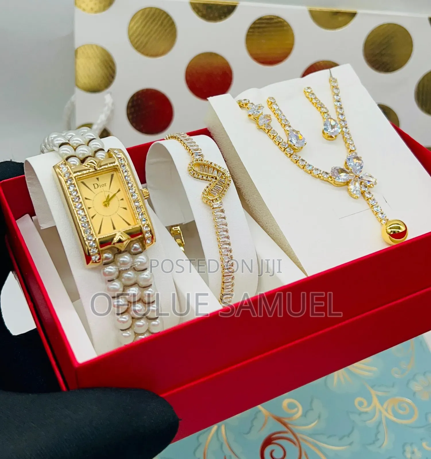 Female D Wristwatch