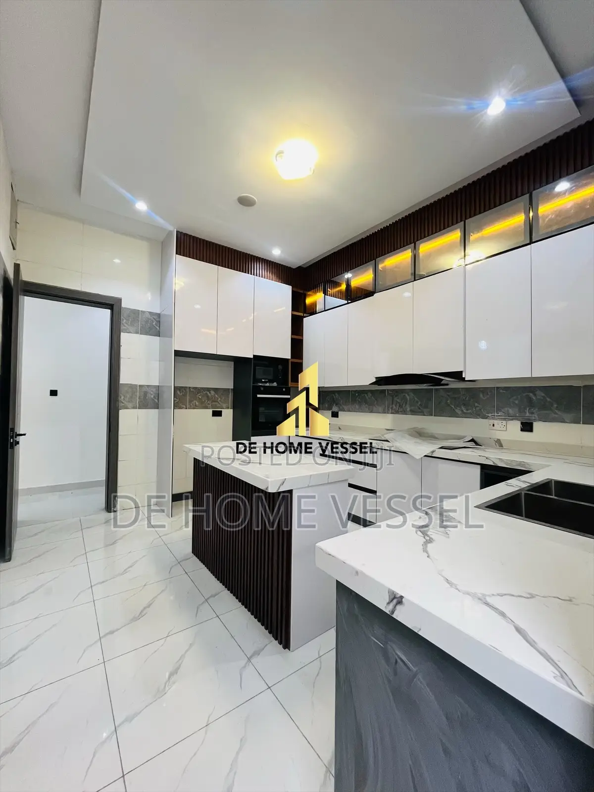 4bdrm Duplex in Lekki for sale