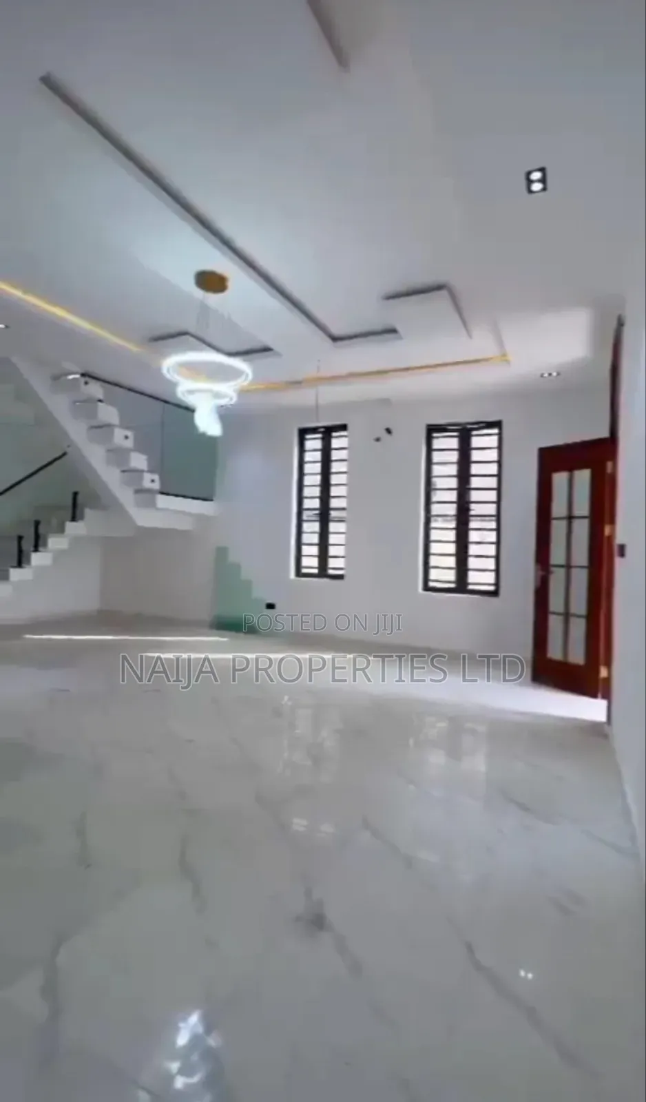5bdrm Duplex in Chevyview Estate, Lekki for sale