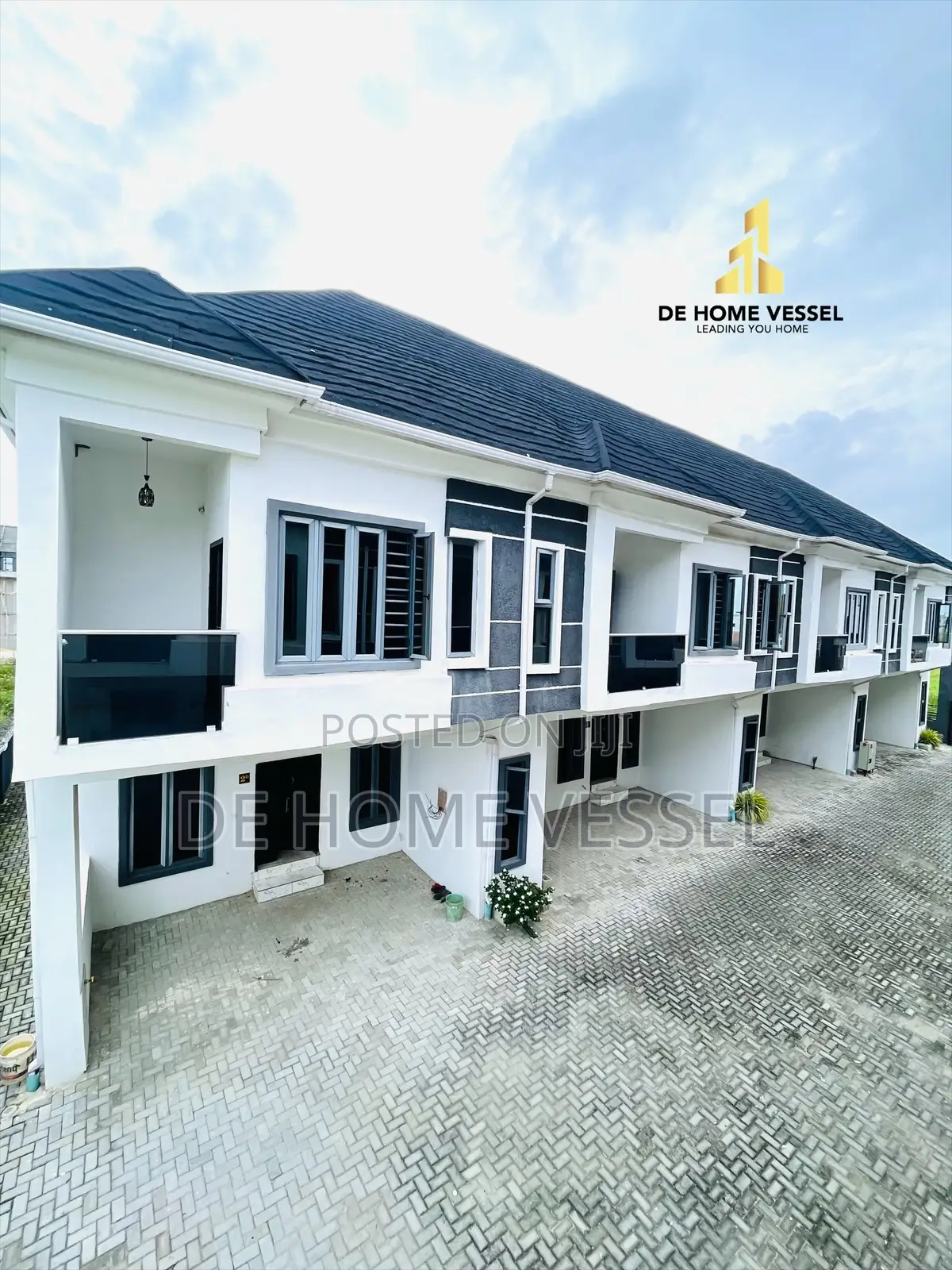 4bdrm Townhouse/Terrace in Lekki for sale