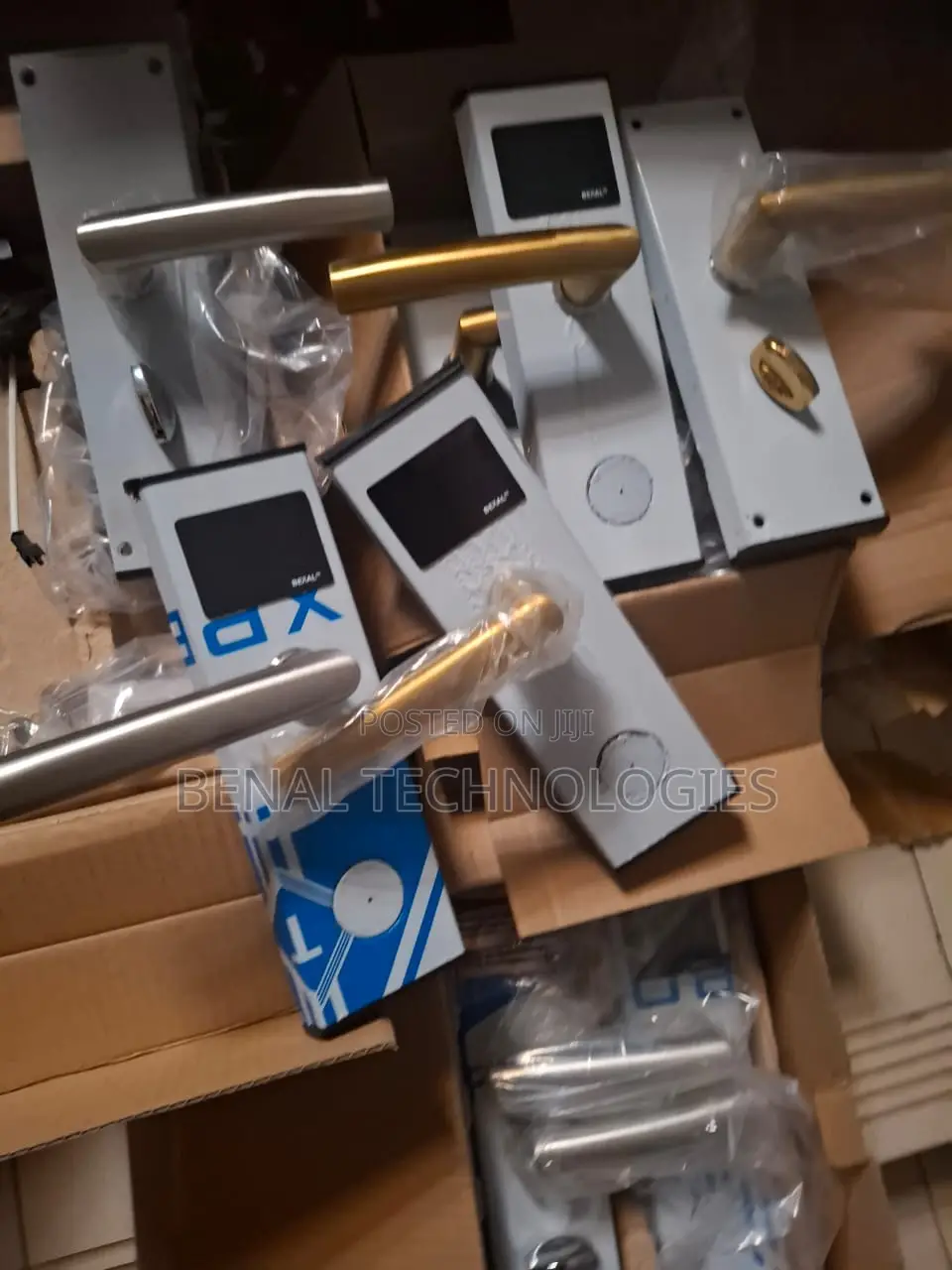 Start Smart – Hotel Card Locks With Free Control Tools