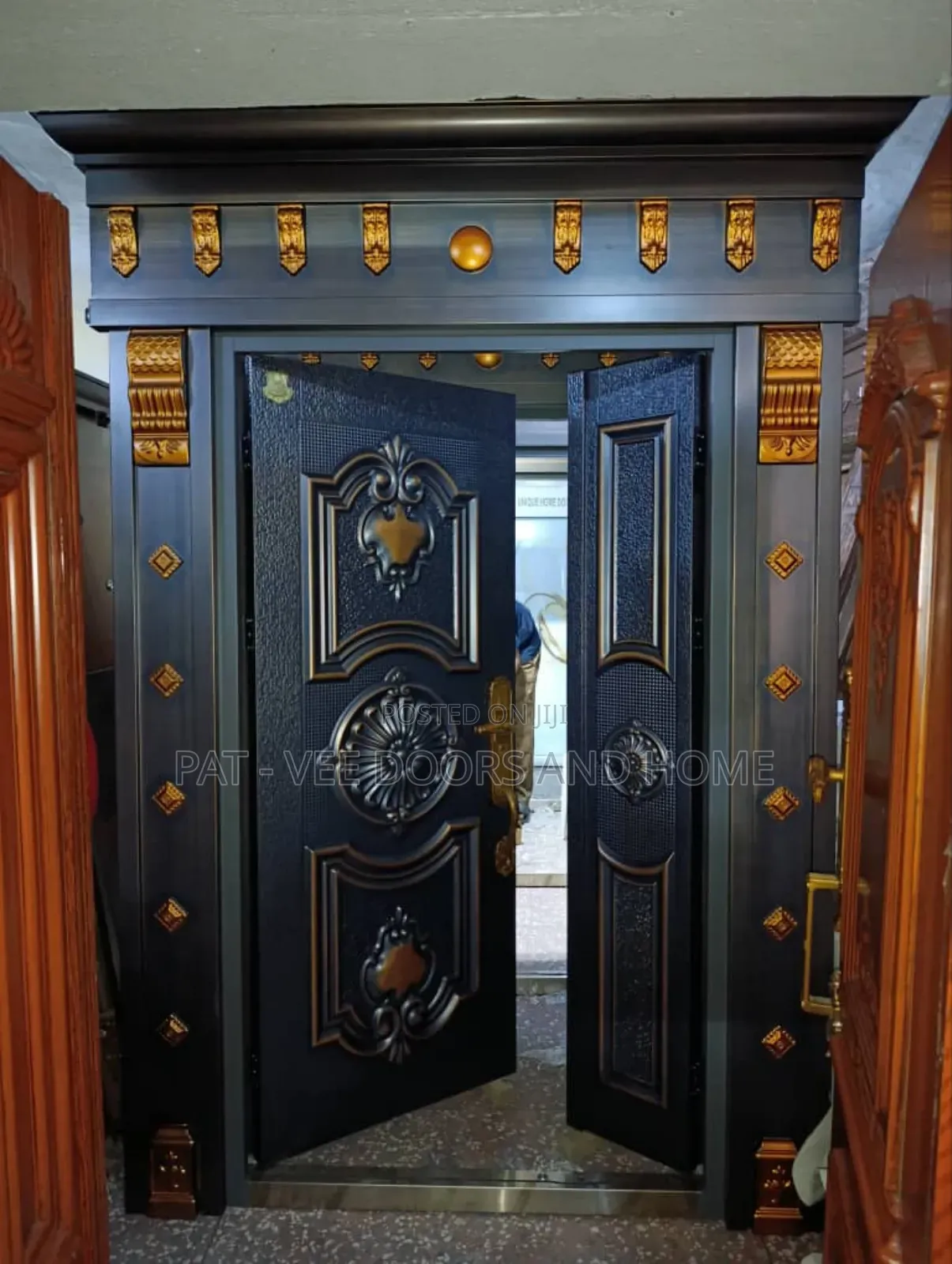 4ft Extra Height Ark and Pillar Cast Door