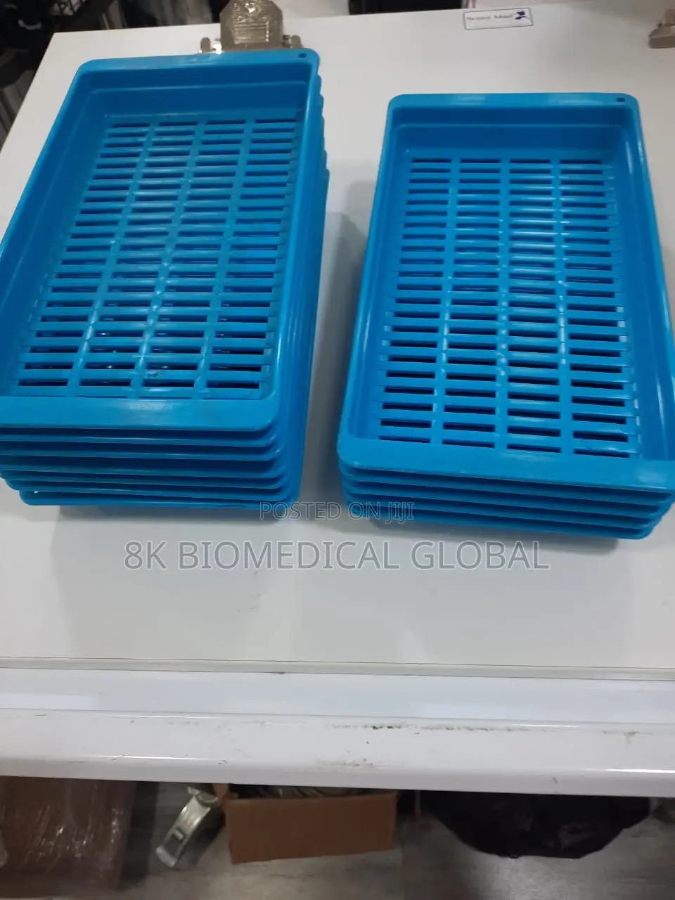 Instrument Tray - Mesh Base 270 X 150 X 30mm - Single