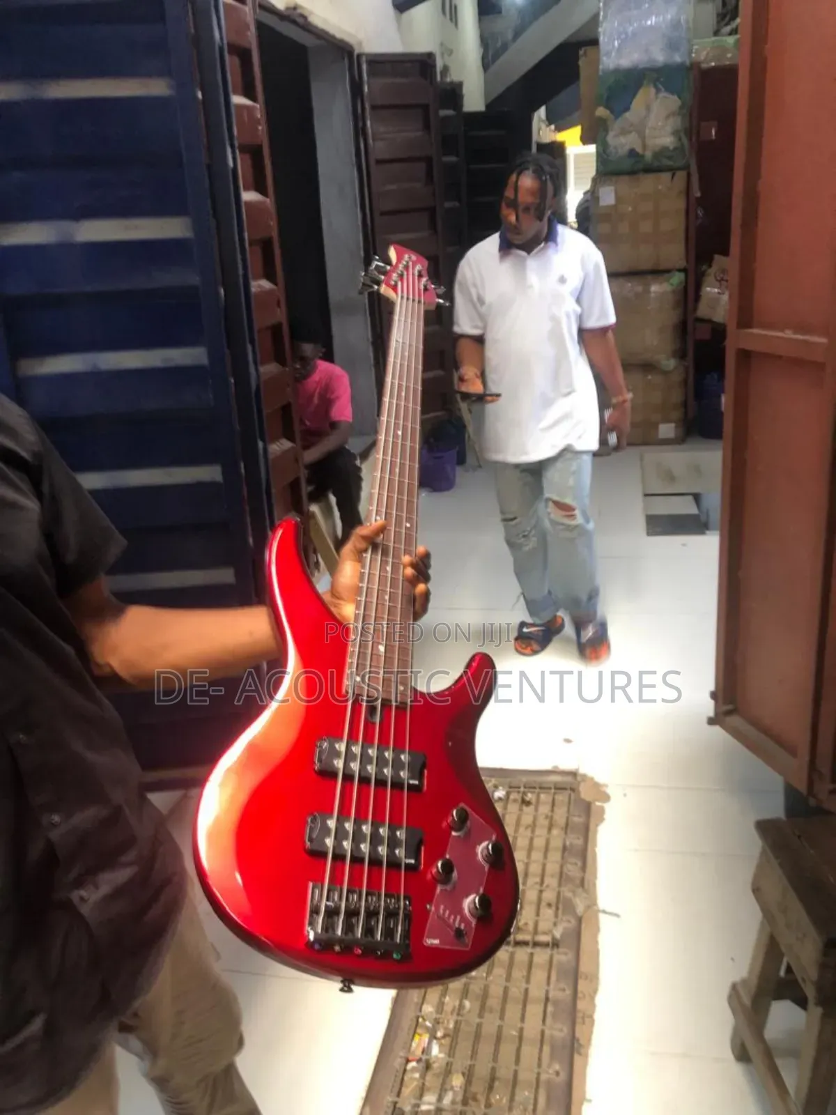 Brand New 5 Strings Yamaha Bass Guitar