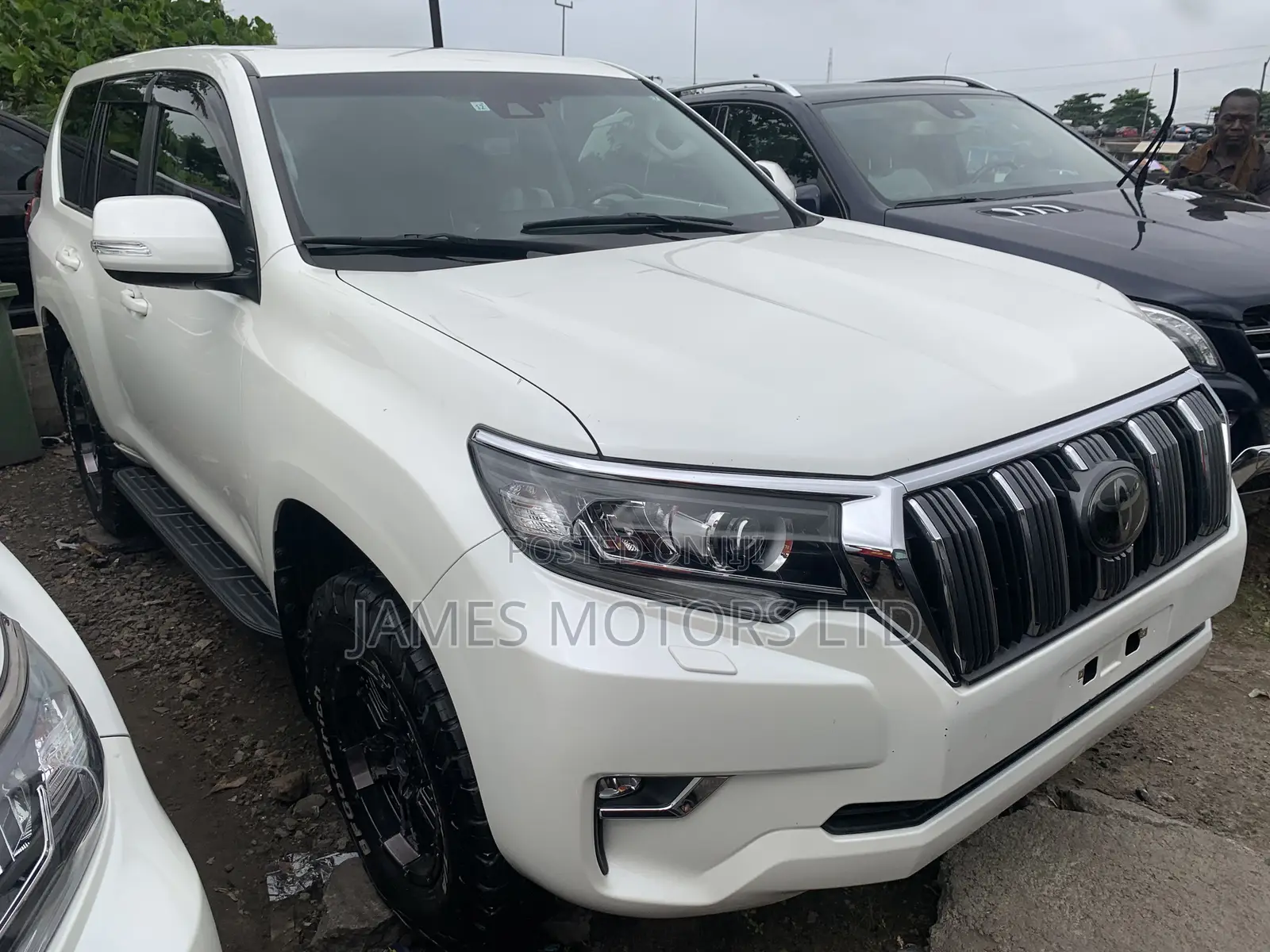 Toyota Land Cruiser Prado 2023 White