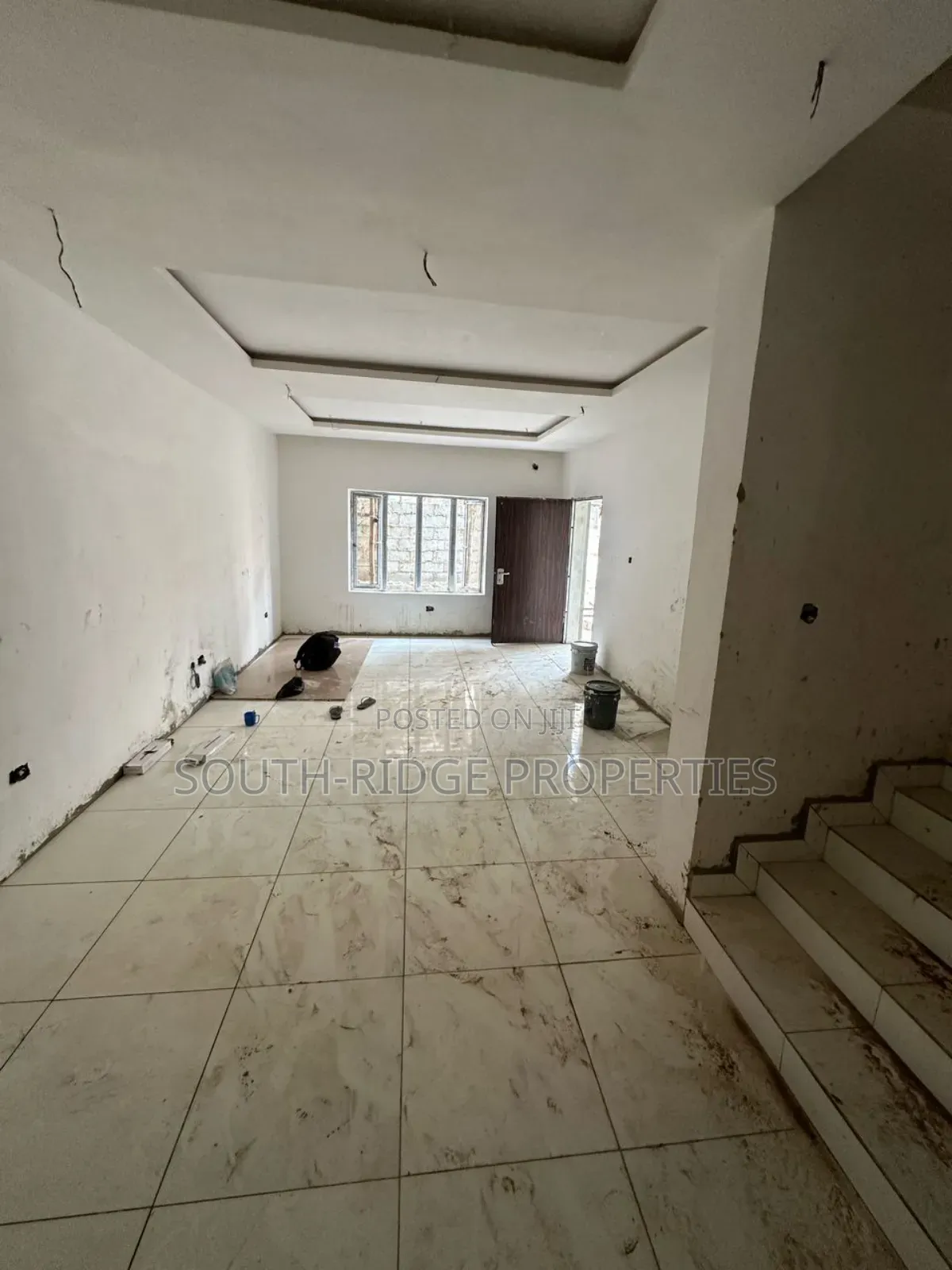 4bdrm Townhouse/Terrace in Guzape District for Sale
