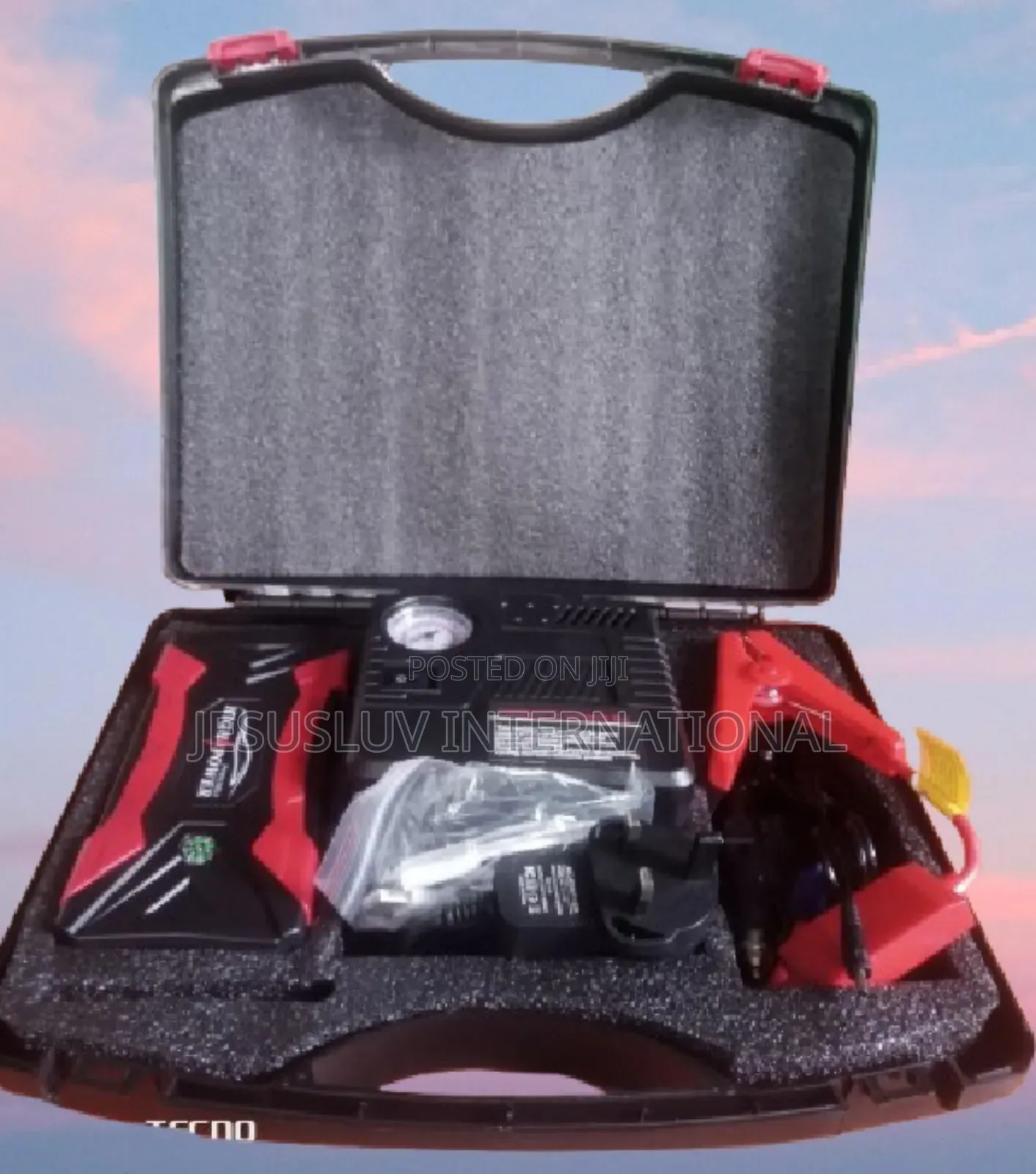 Multifunction Emergency Jump Starter + 4 Usb Tire Inflator