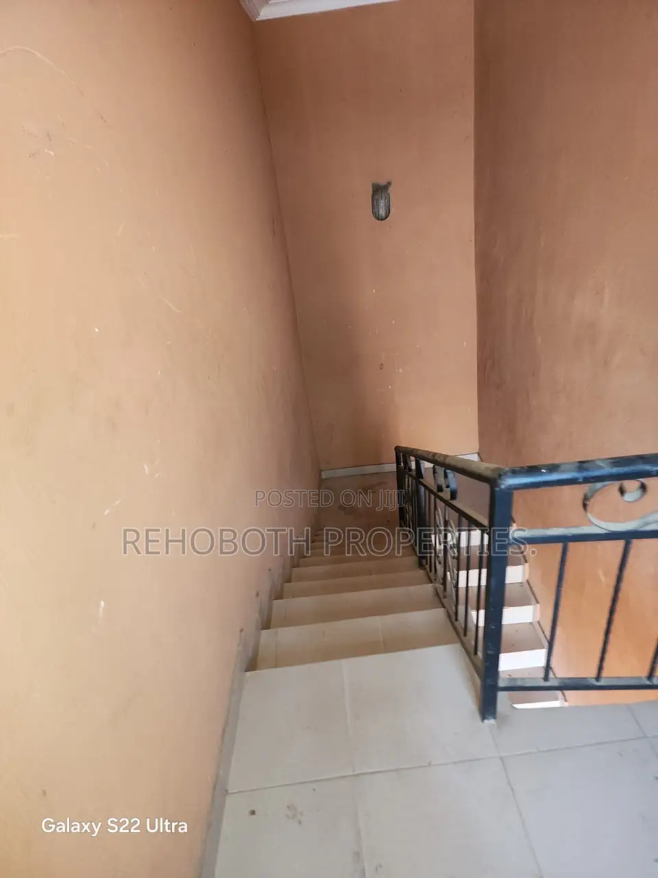 12bdrm Block of Flats in Alaaka Elebu, Ibadan for sale