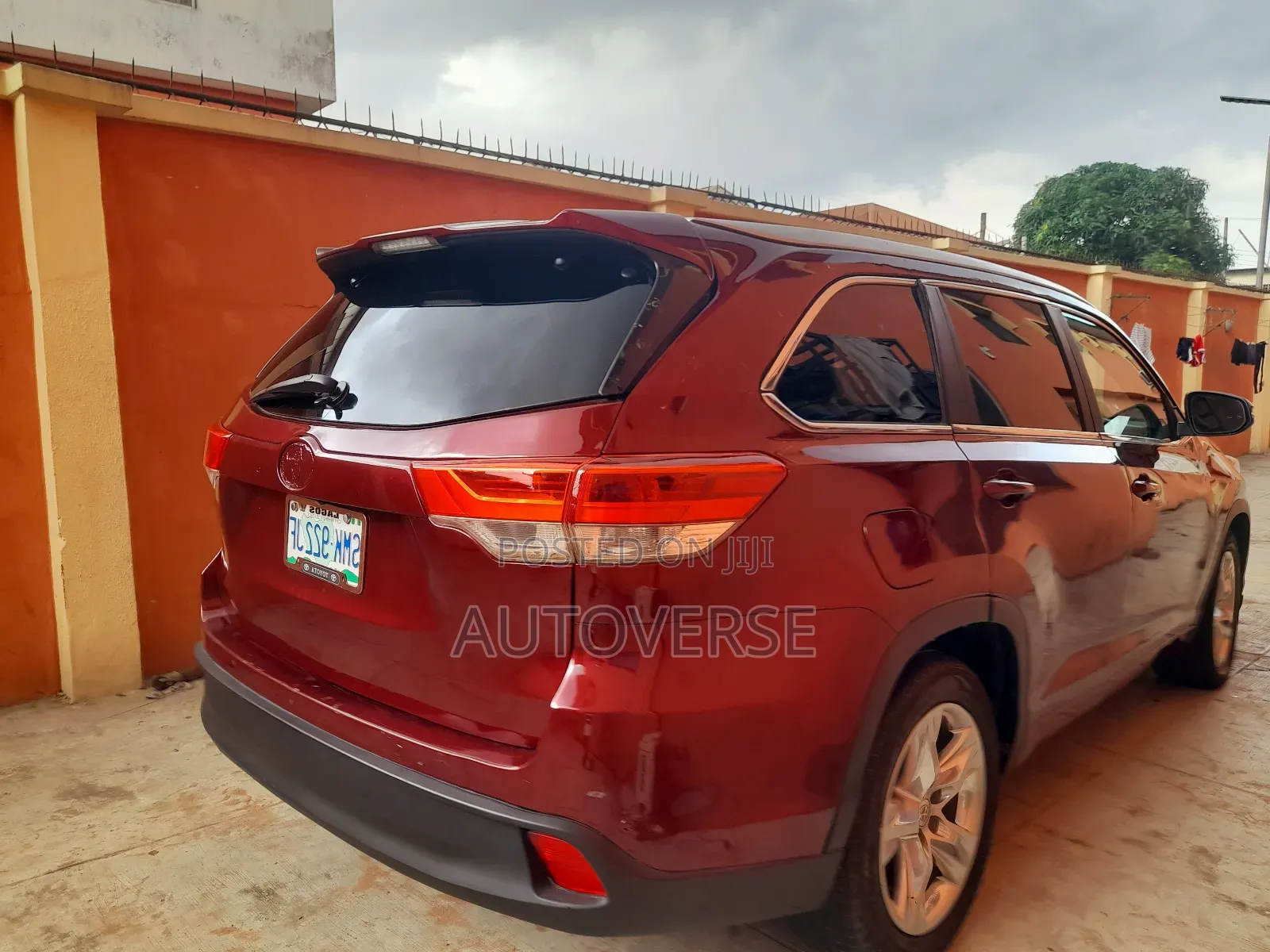 Toyota Highlander XLE 4dr SUV AWD (3.5L 6cyl 6A) 2015 Red