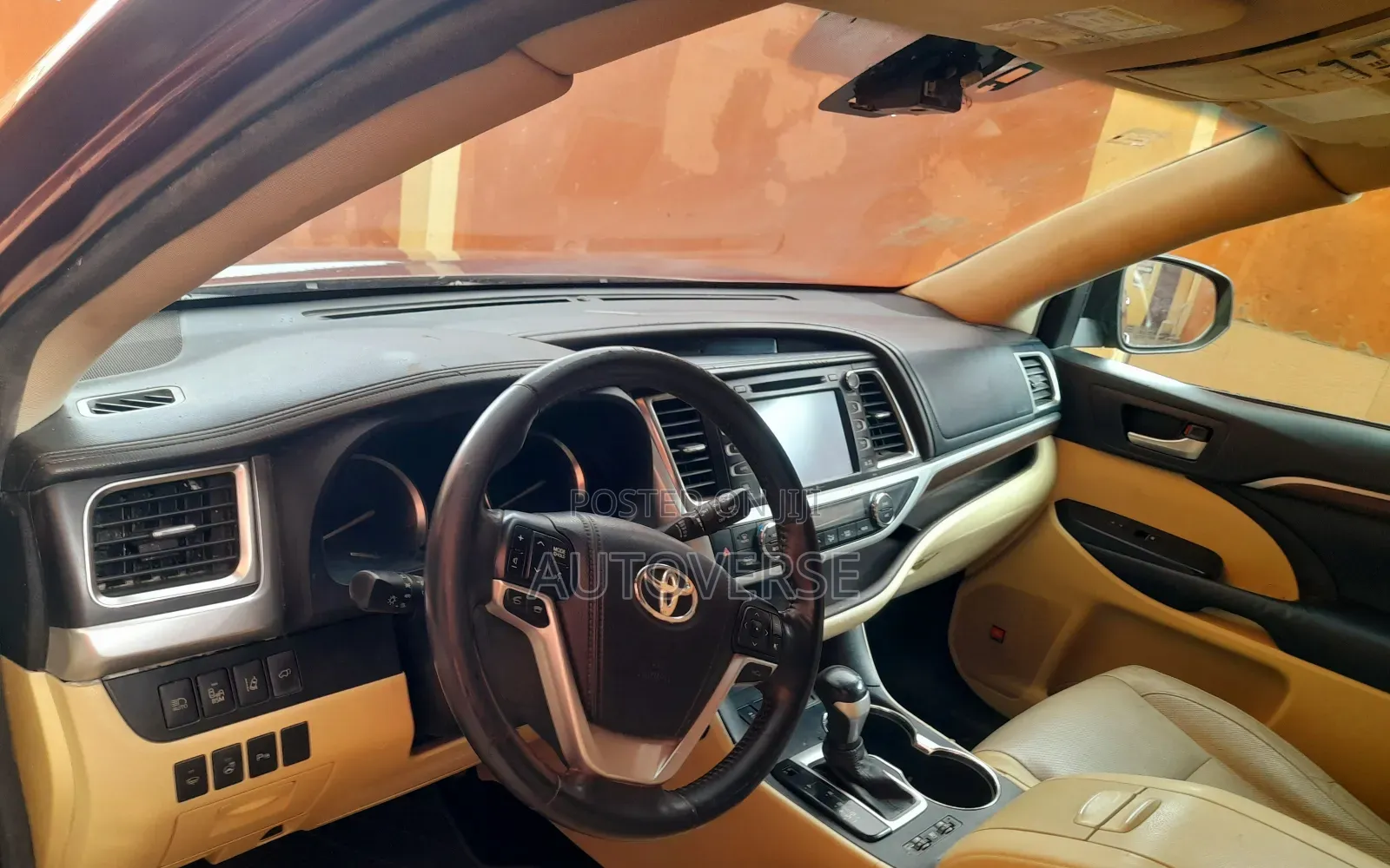 Toyota Highlander XLE 4dr SUV AWD (3.5L 6cyl 6A) 2015 Red
