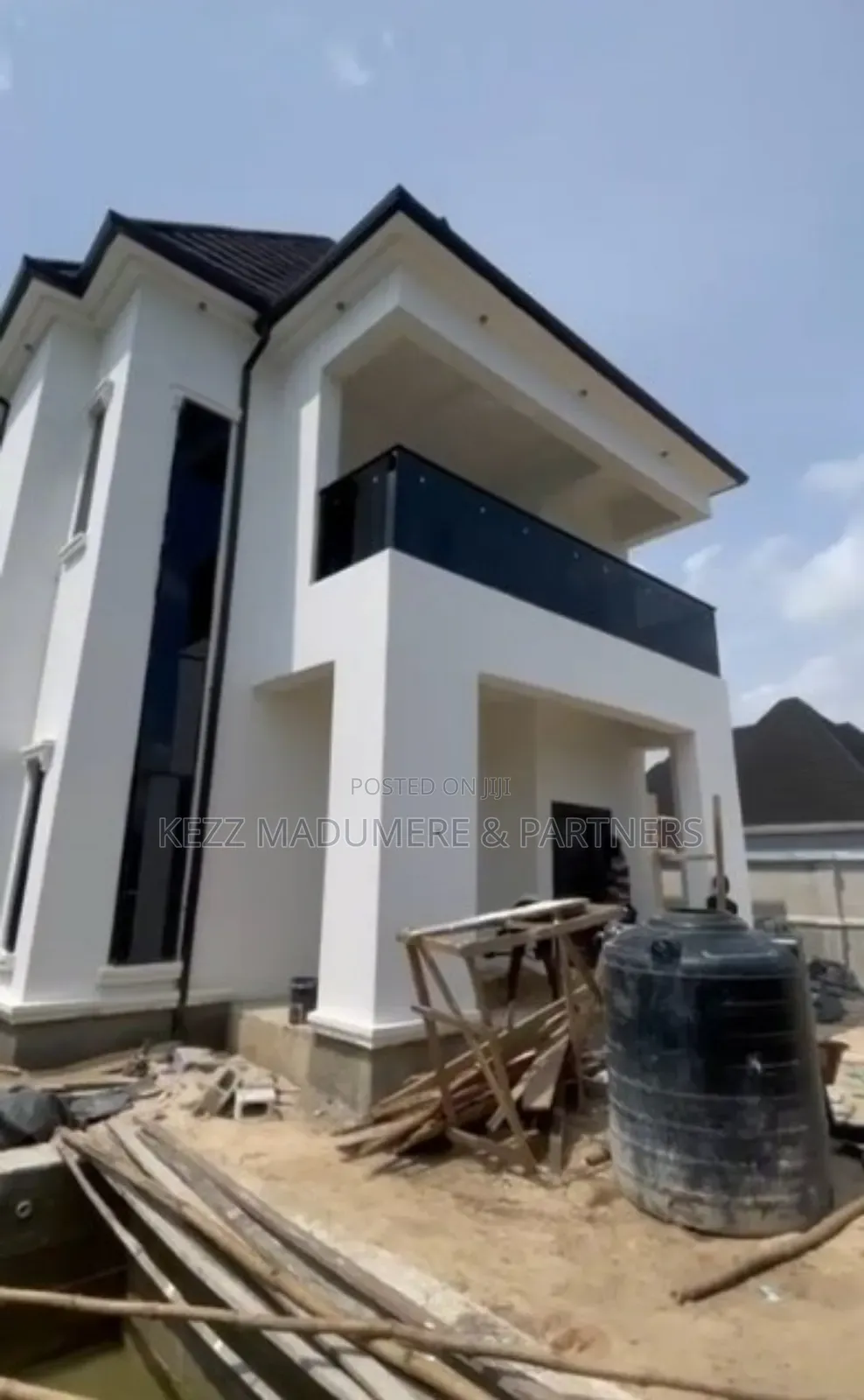 4bdrm Duplex in Gated Estate Sars for sale
