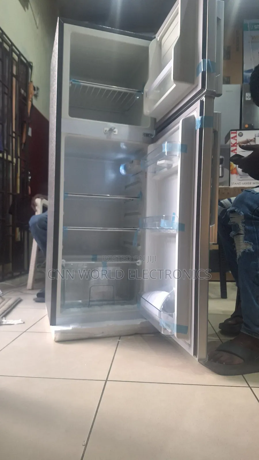 New Lg Double Door Fridge & Key (150l)Faster Freezing 1year