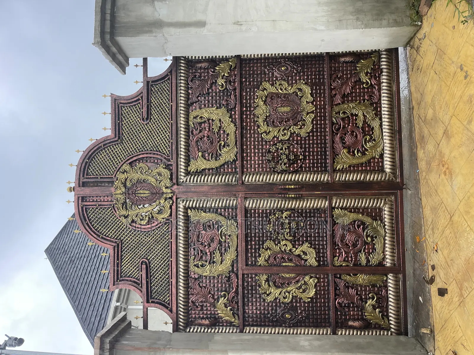 Royal Wrought Iron Double Swing Gate