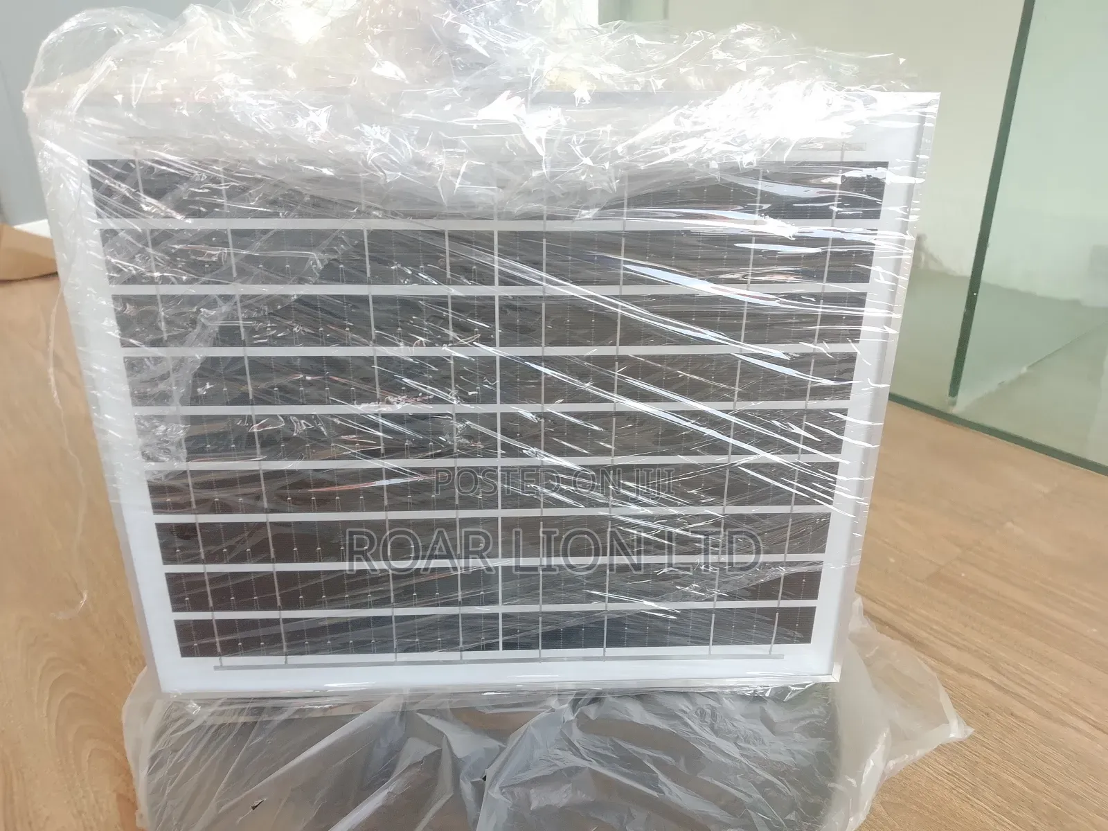 16inch Solar Rechargeable Fan With Panel