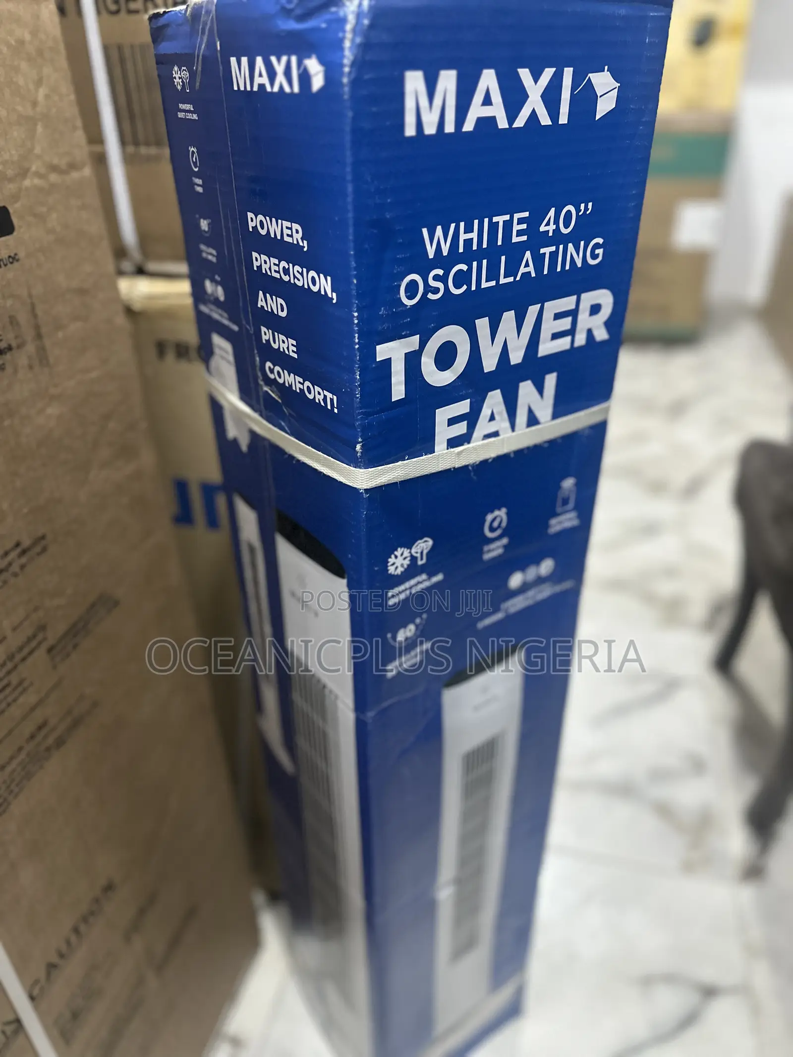 Sleepcool White Maxi Oscillating 40" Tower Fan.