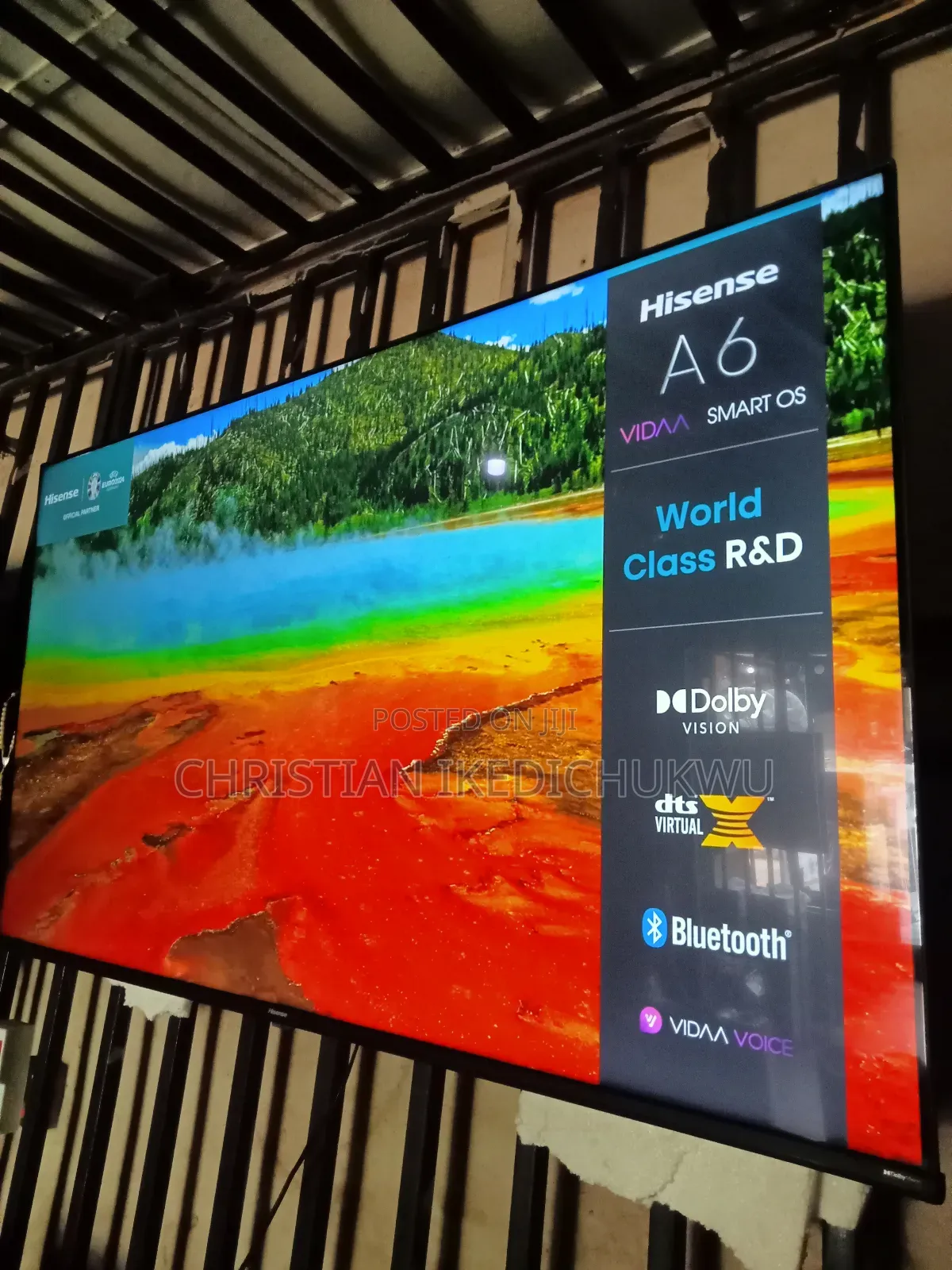 Hisense Frameless Smart Tv