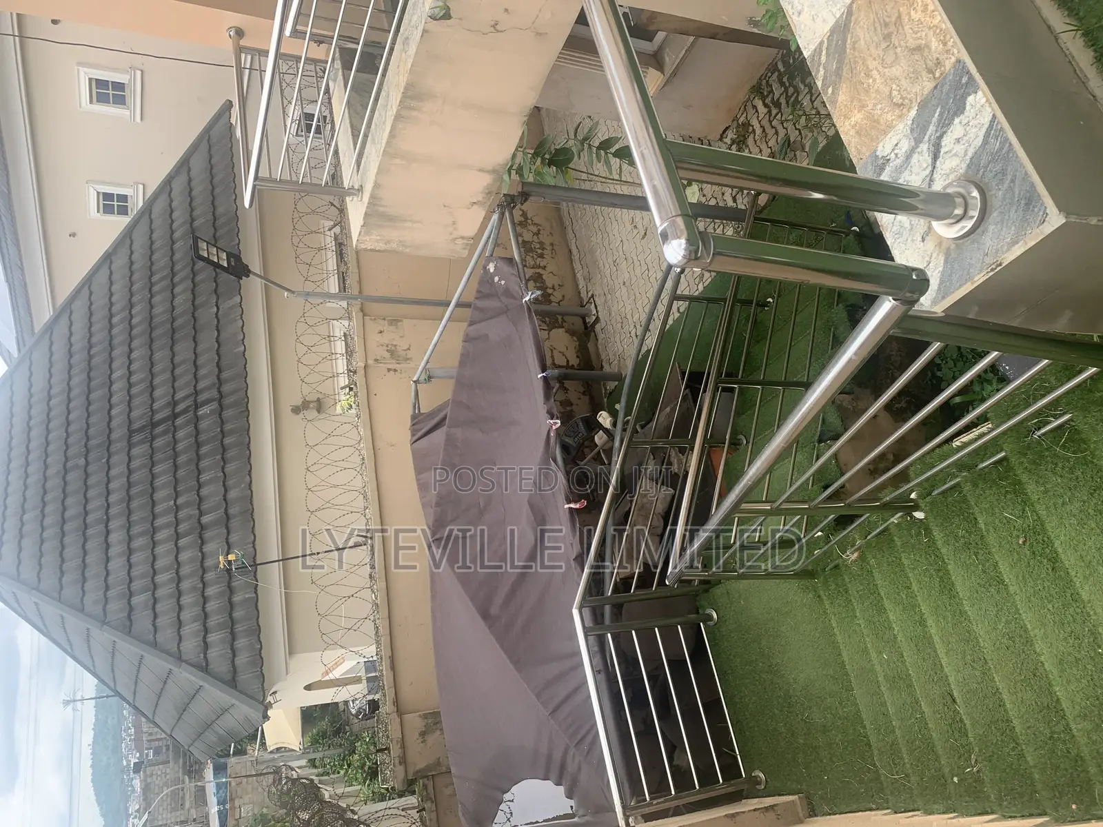 6bdrm Duplex in Dawaki for sale