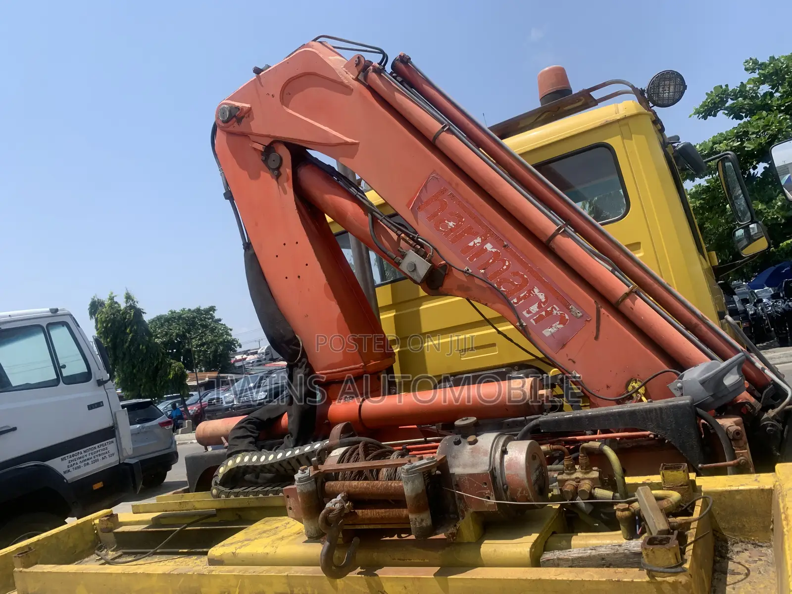 Mercedes-Benz 1317 With Hiab