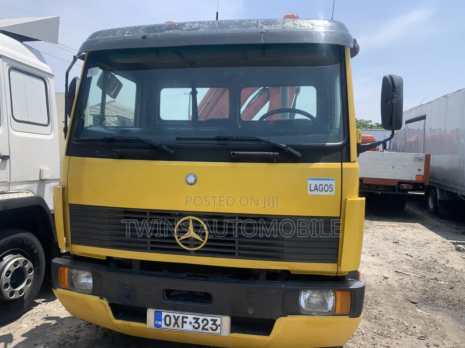 Mercedes-Benz 1317 With Hiab