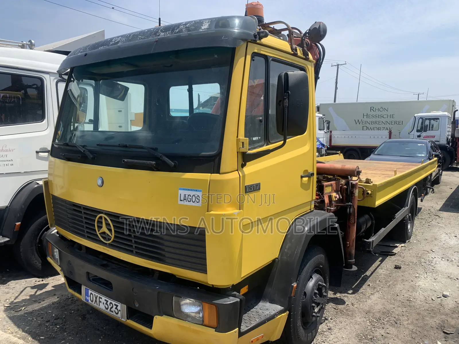 Mercedes-Benz 1317 With Hiab